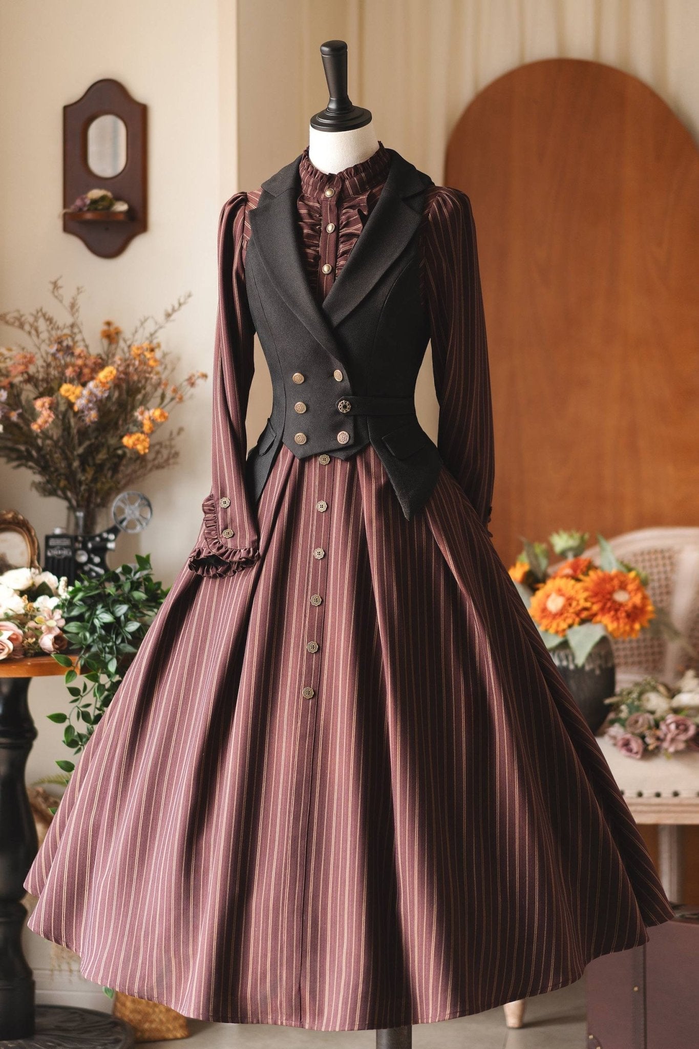 Forest Castle Vintage Dark Red Dress 1275 - LolitaEraDark RedSForest Castle Vintage Dark Red Dress 1275