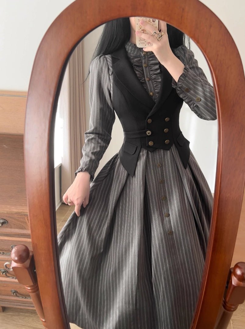 Forest Castle Vintage Gray Dress 1276 - LolitaEraBlack VestSForest Castle Vintage Gray Dress 1276