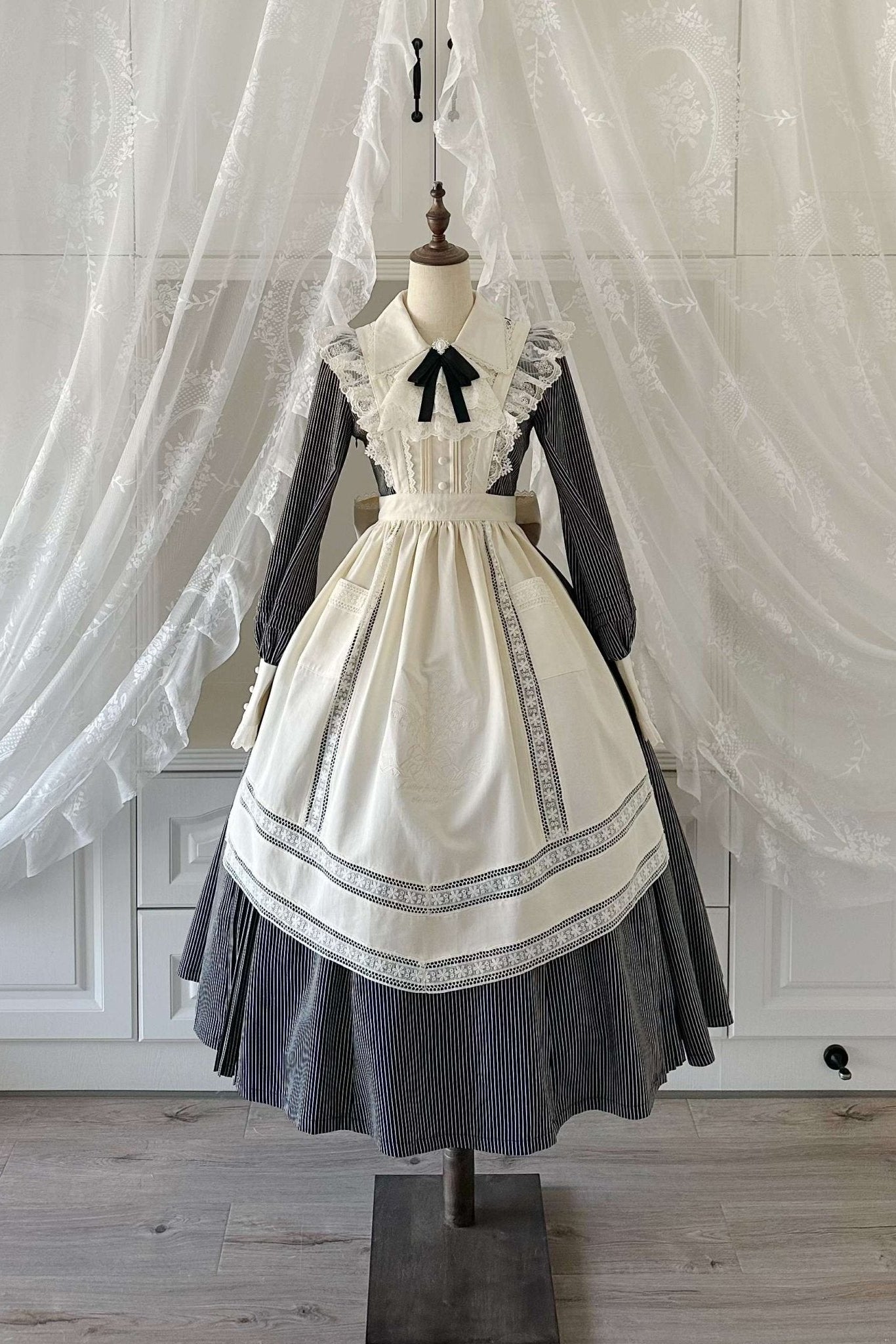 Garden Literature Maid Classic Lolita Dress - LolitaEraBlack Striped Dress + ApronXSGarden Literature Maid Classic Lolita Dress