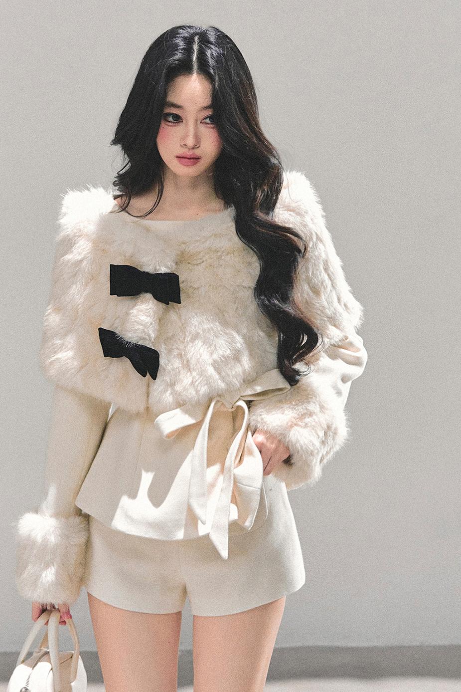 Girly Fashion Winter Faux Fur Trimmed Christmas Cloak Set LE1176 - LolitaEraCapeSGirly Fashion Winter Faux Fur Trimmed Christmas Cloak Set LE1176