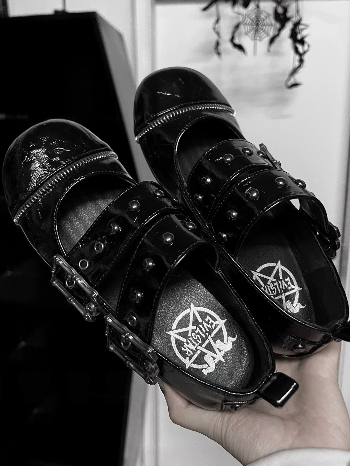 Goth Doudin Lolita Dark Punk Low Heel Shoes - LolitaEra