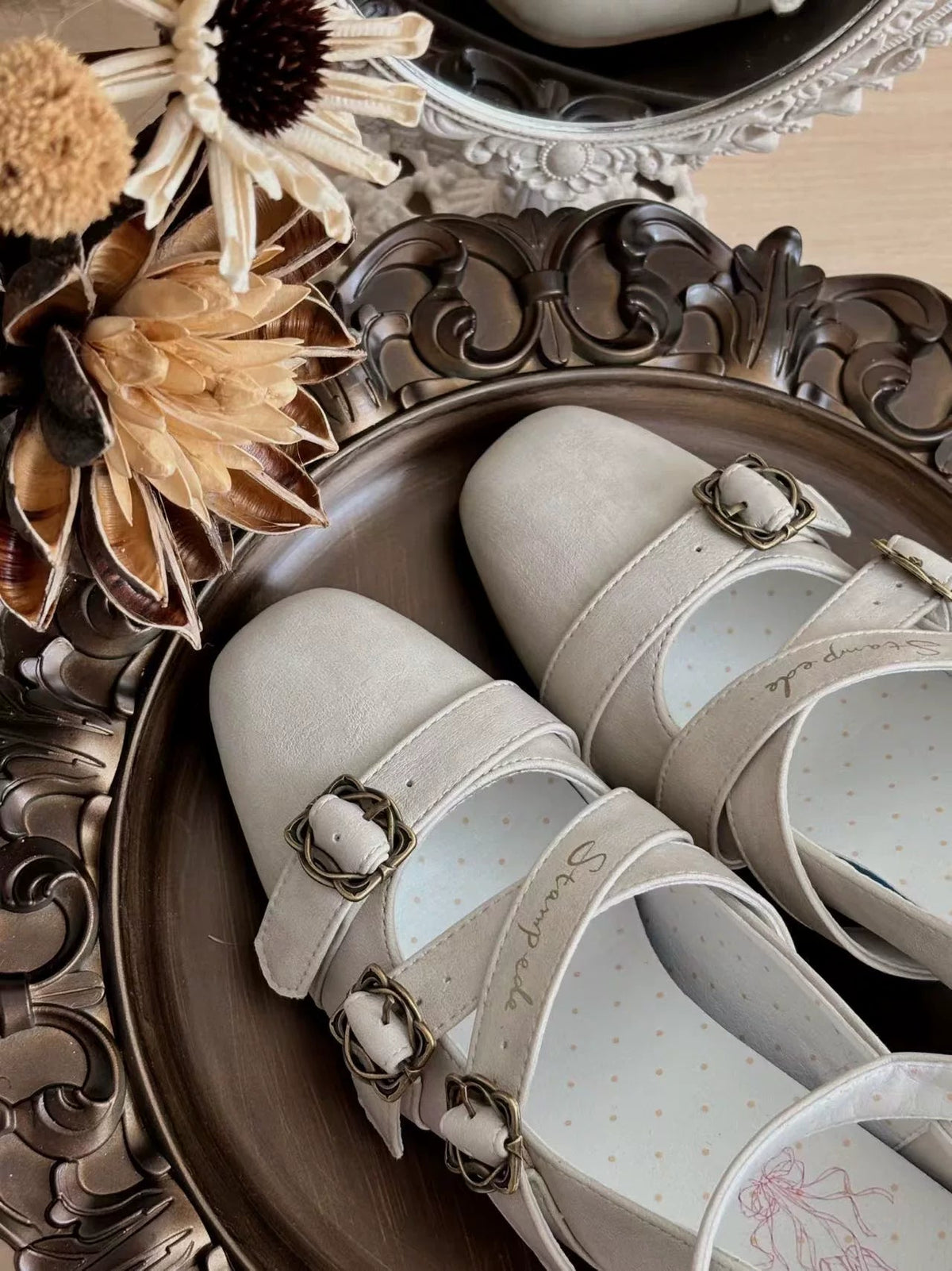 Half‑String Poem Classical Lolita Elegant Goblet‑Heel Square‑Toe High Heels - LolitaEra