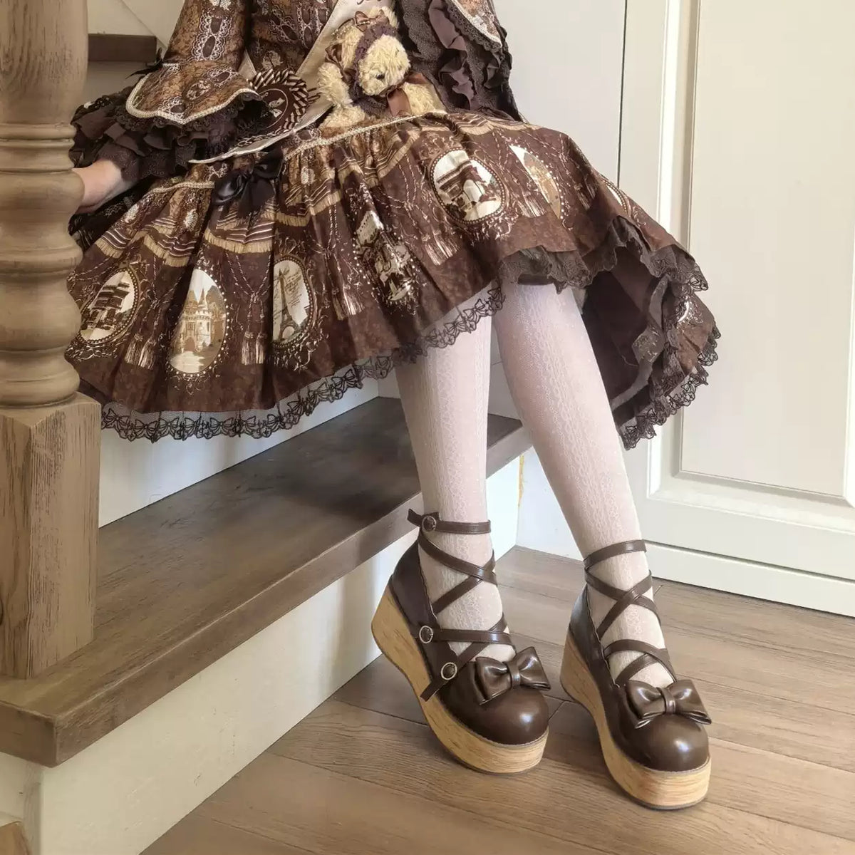 In Stock Brown Platform Tata Original Lolita Round Toe Platform Shoes