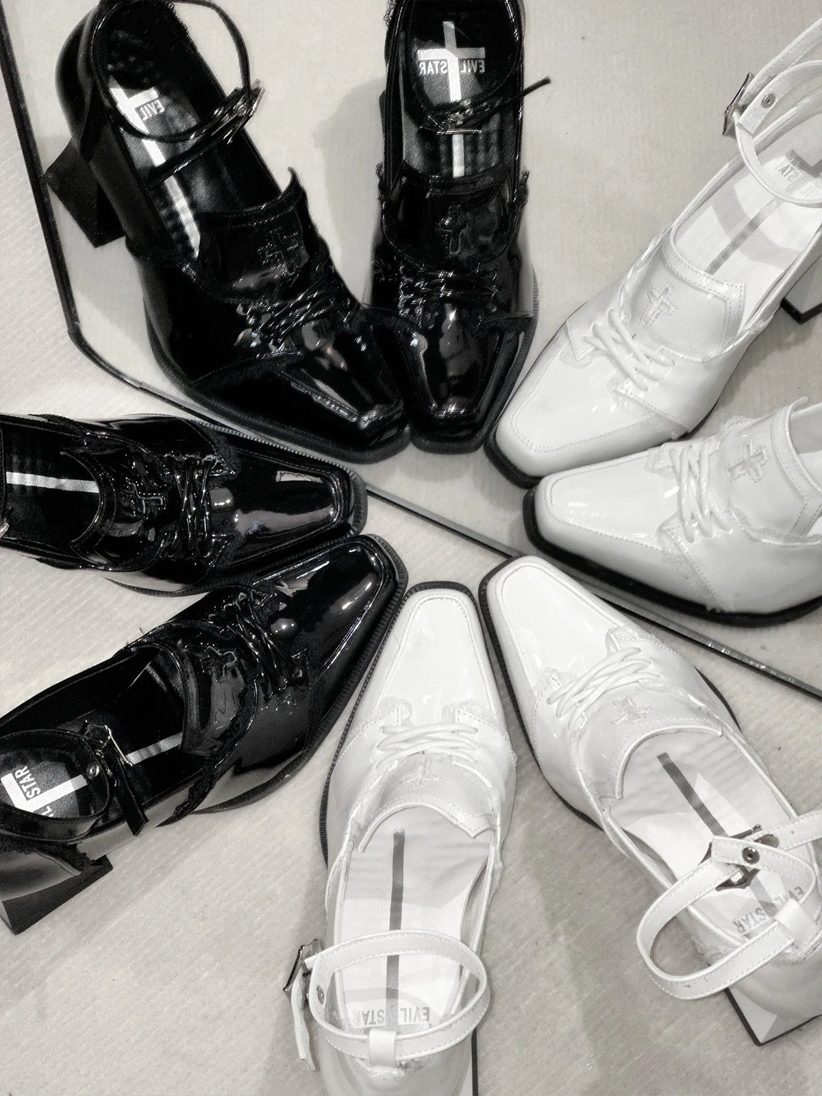 In-stock Holy Cross Chunky Heel Uniform Shoes Vintage Gothic Original High Heel Pointed Toe Subculture Lolita Women's Shoes