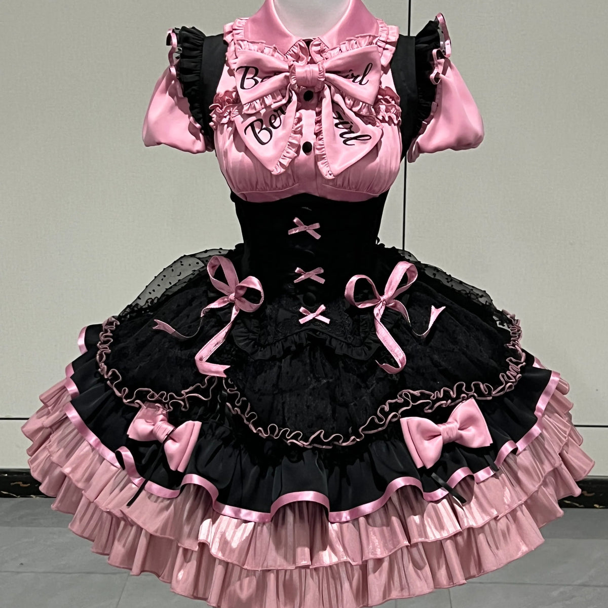 【In Stock Now】A Little Candy Heart-Shaped Support Black Shirt with Chest Support Sk Set Lolita Dress