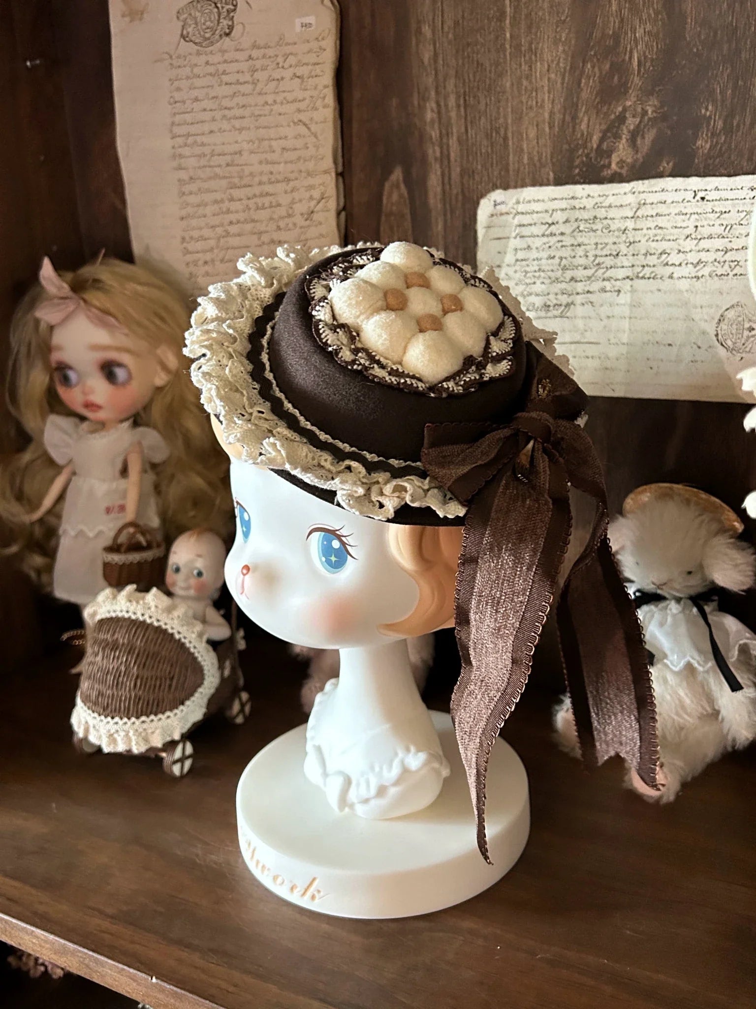 Little Hazelnut Elegant Long Sleeve OP - LolitaEraSet = OP +Hat + BroochBrownSLittle Hazelnut Elegant Long Sleeve OP