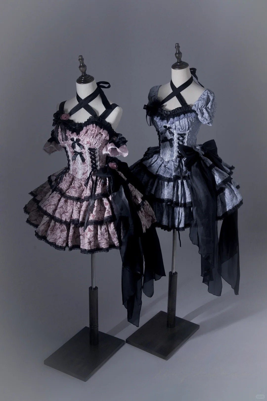Medea's Kiss Dark Gothic Pink JSK - LolitaEraPink JSKSMedea's Kiss Dark Gothic Pink JSK