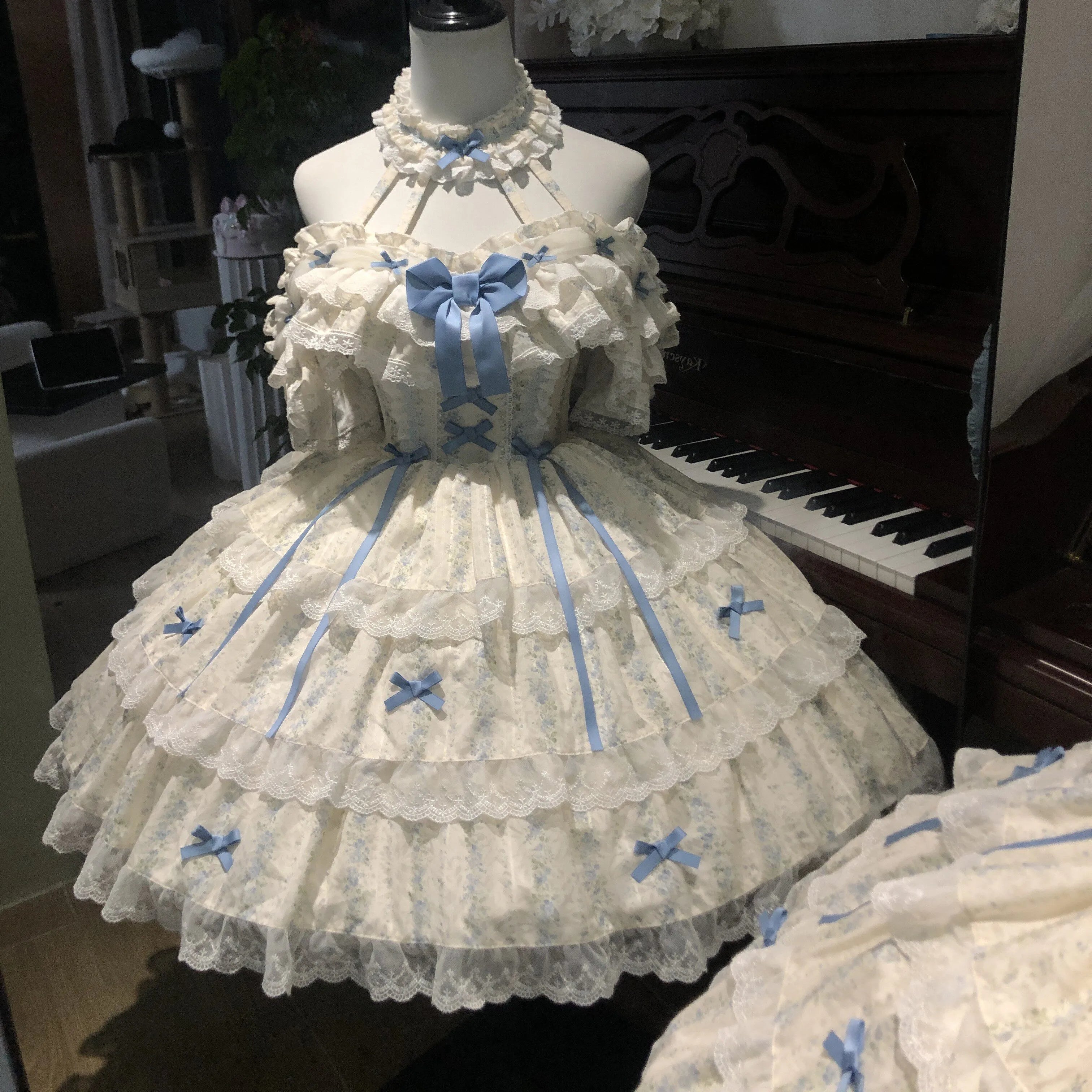 渔老板 Genuine blue detachable hair accessory, flowered, Lolita style