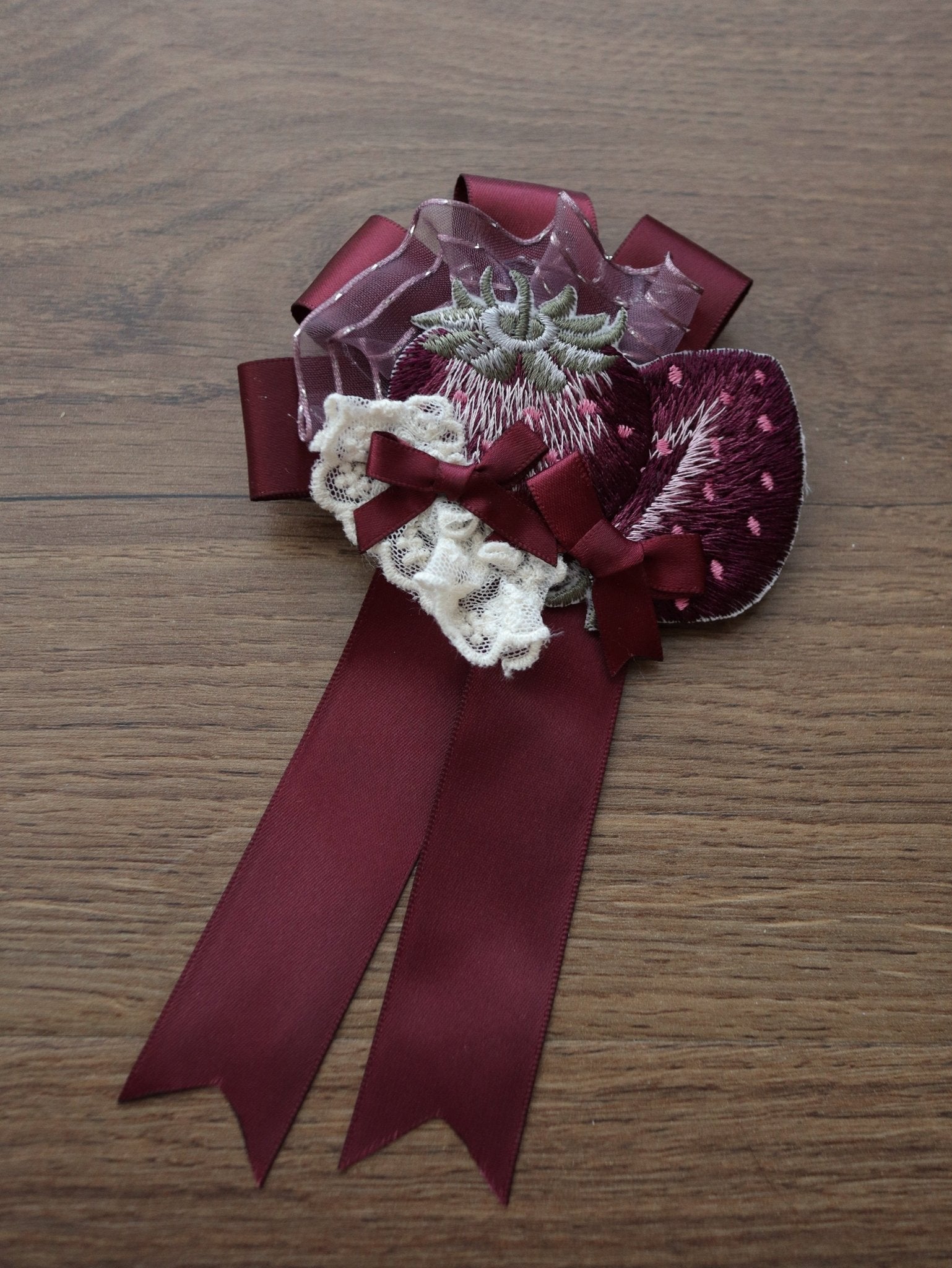 Rotten Berry Fairy Tale Strawberry Embroidery Lolita Accessories Set - LolitaEra
