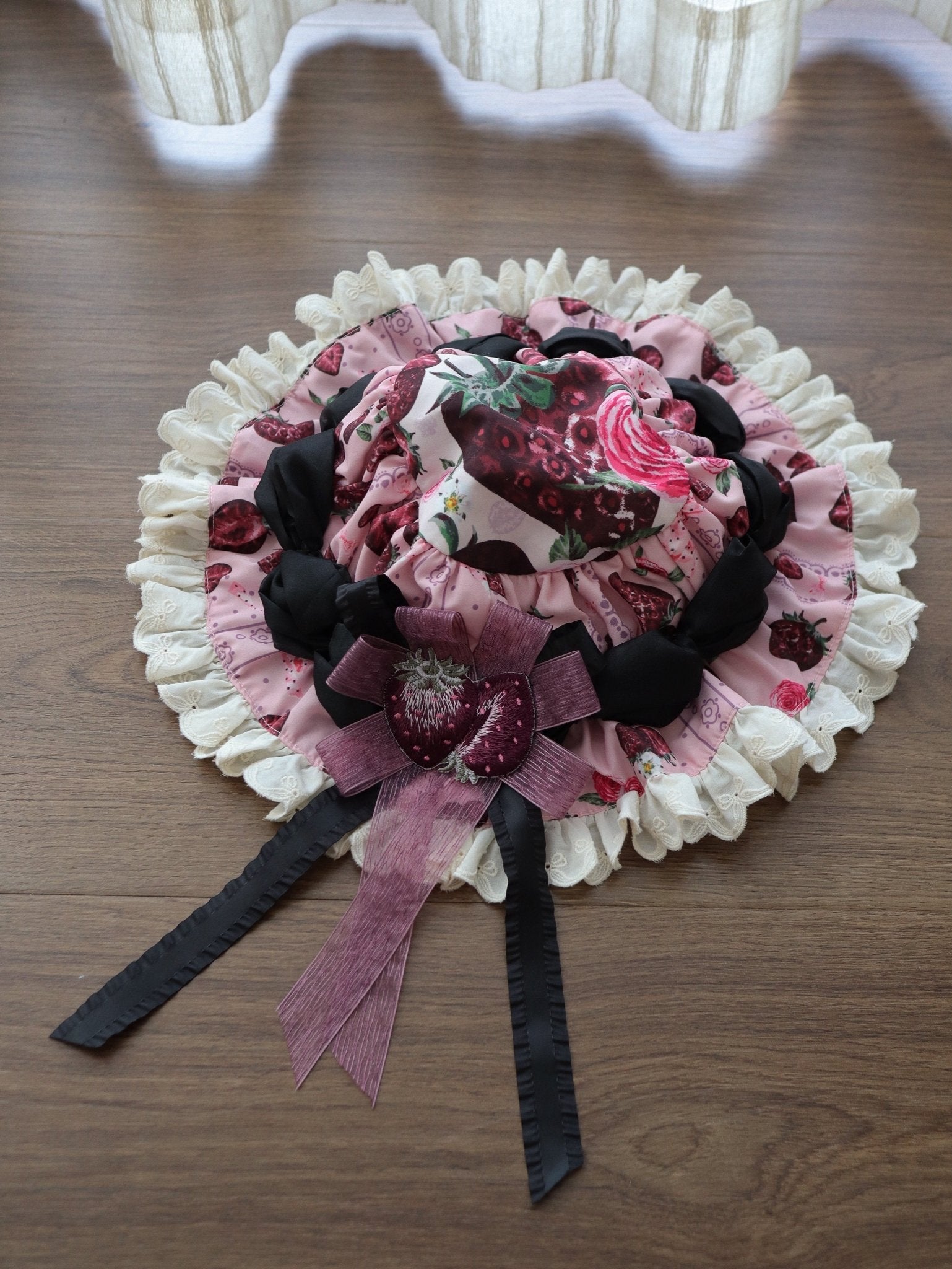 Rotten Berry Fairy Tale Strawberry Embroidery Lolita Accessories Set - LolitaEra