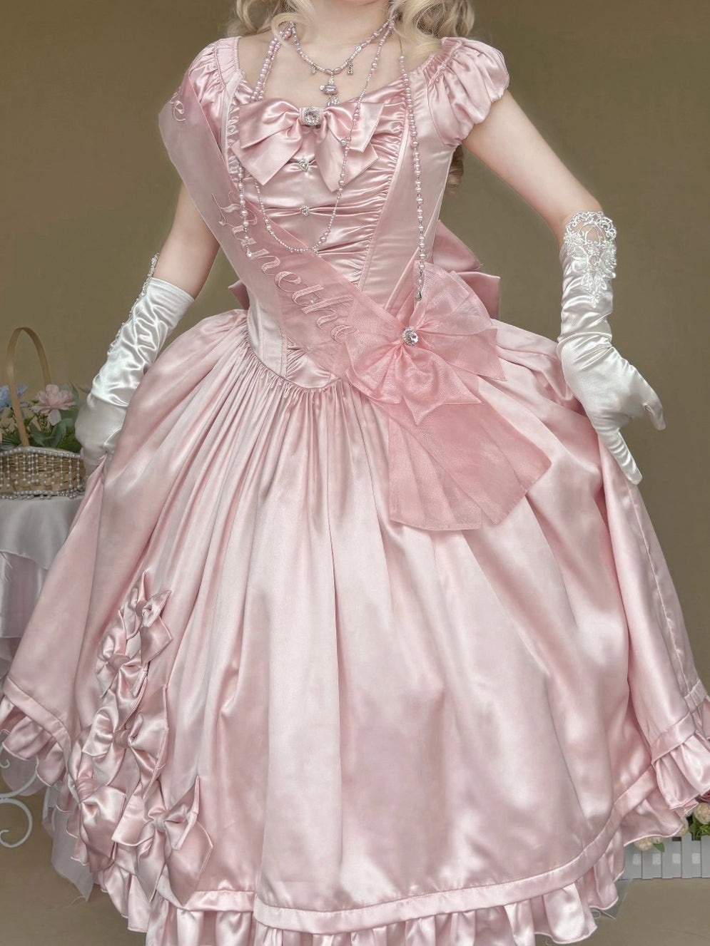Silver Satin Box Bow Sash Puff Sleeve Classic Lolita OP Dress - LolitaEra