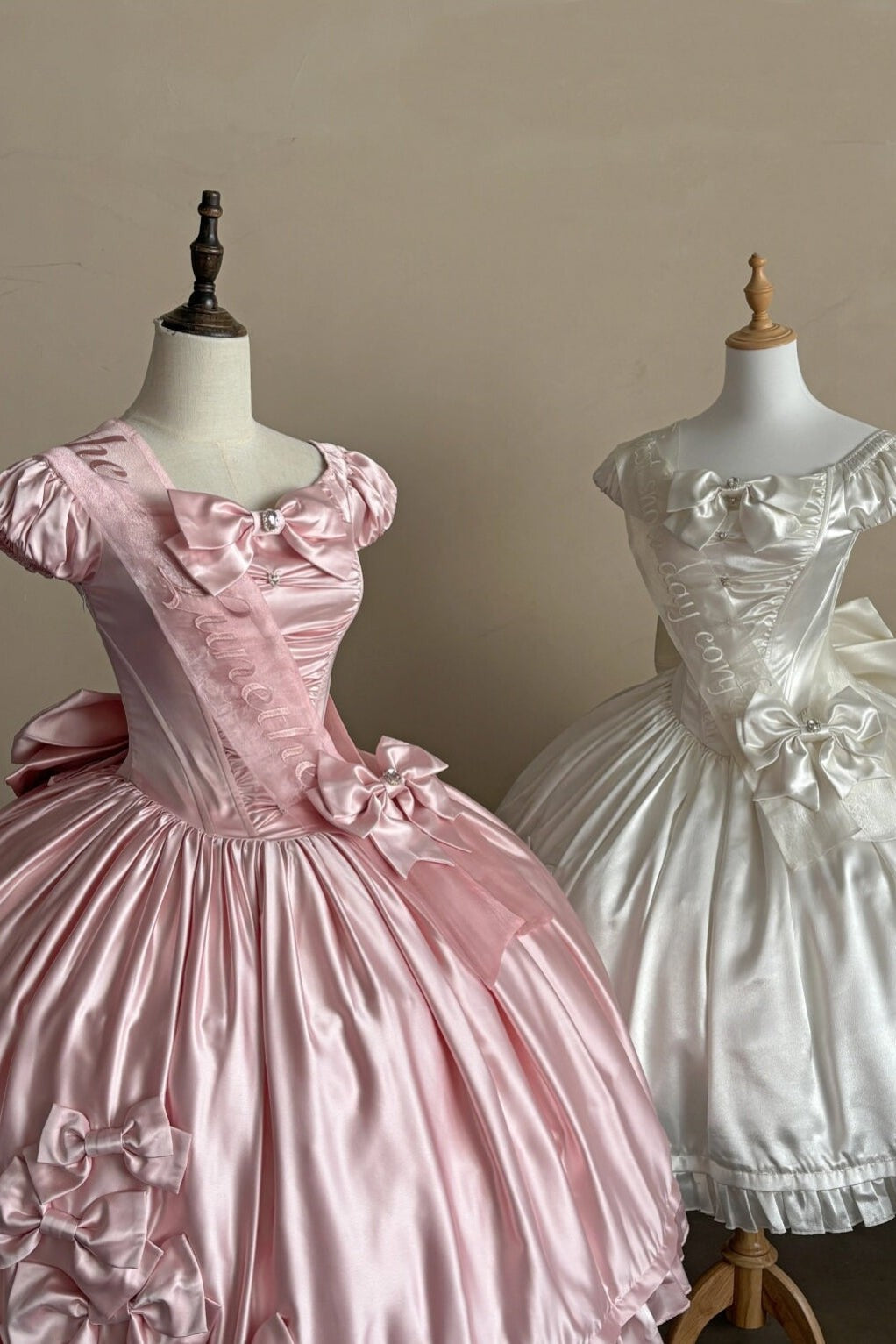 Silver Satin Box Bow Sash Puff Sleeve Classic Lolita OP Dress - LolitaEra