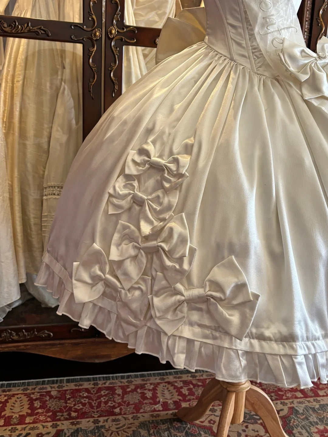 Silver Satin Box Bow Sash Puff Sleeve Classic Lolita OP Dress - LolitaEra