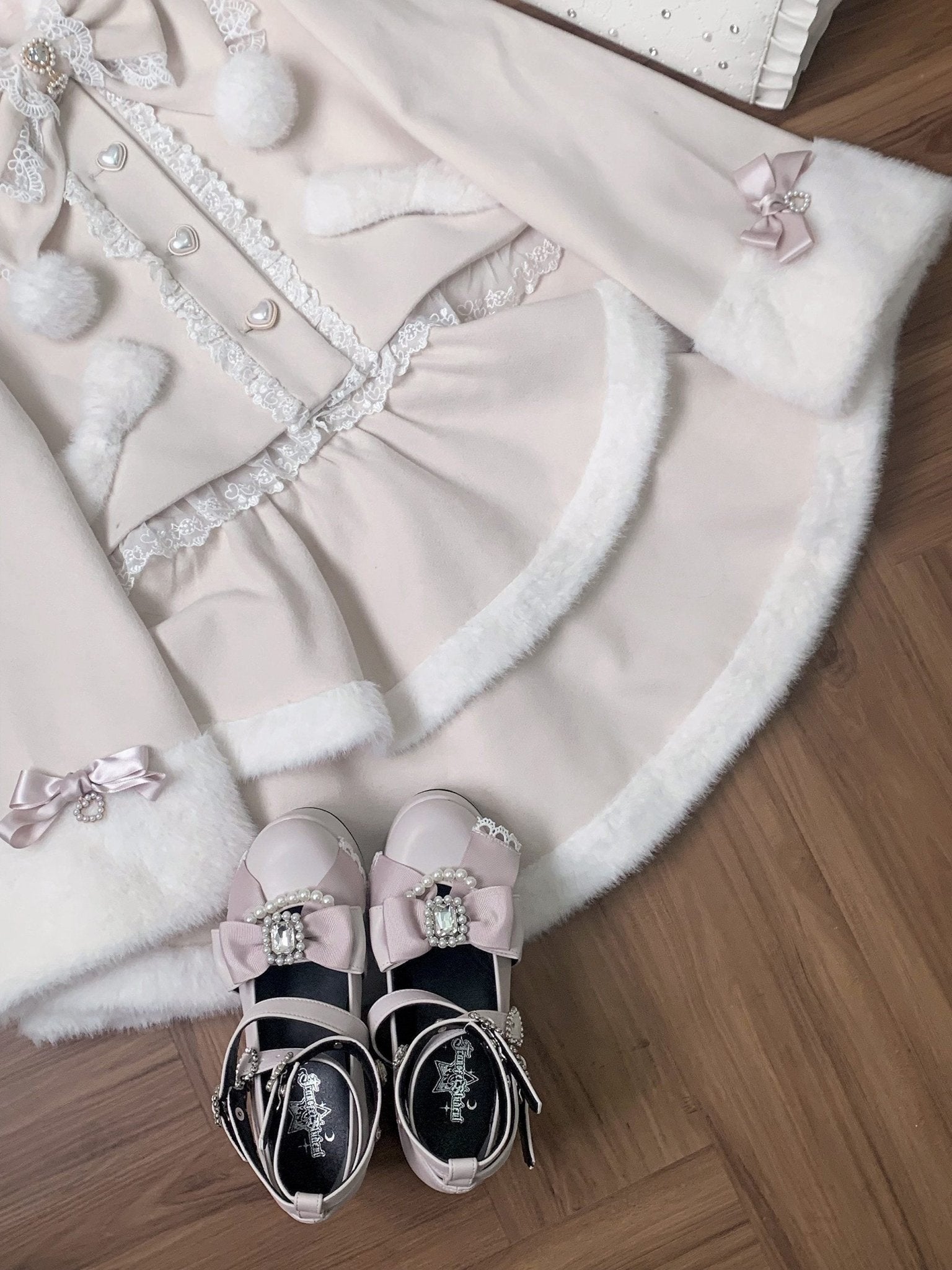 Snow Love Heart Pink Rabbit Ear Coat - LolitaEraPink SkirtSSnow Love Heart Pink Rabbit Ear Coat