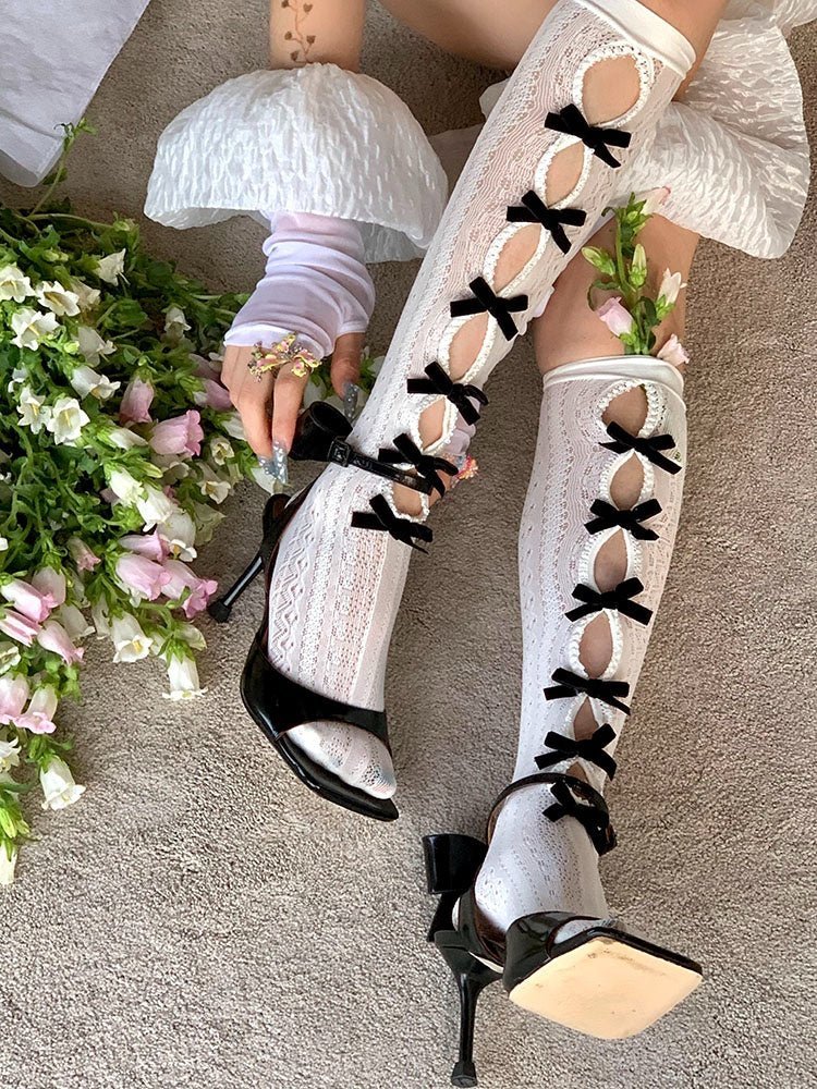 Sweet Retro Bow Accented Socks - LolitaEra