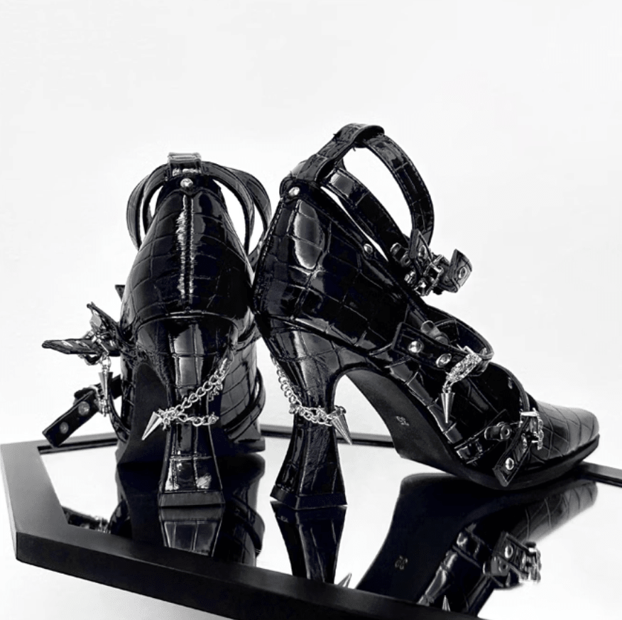 Thorn Throne Gothic Irregular Heel Shoes - LolitaEra