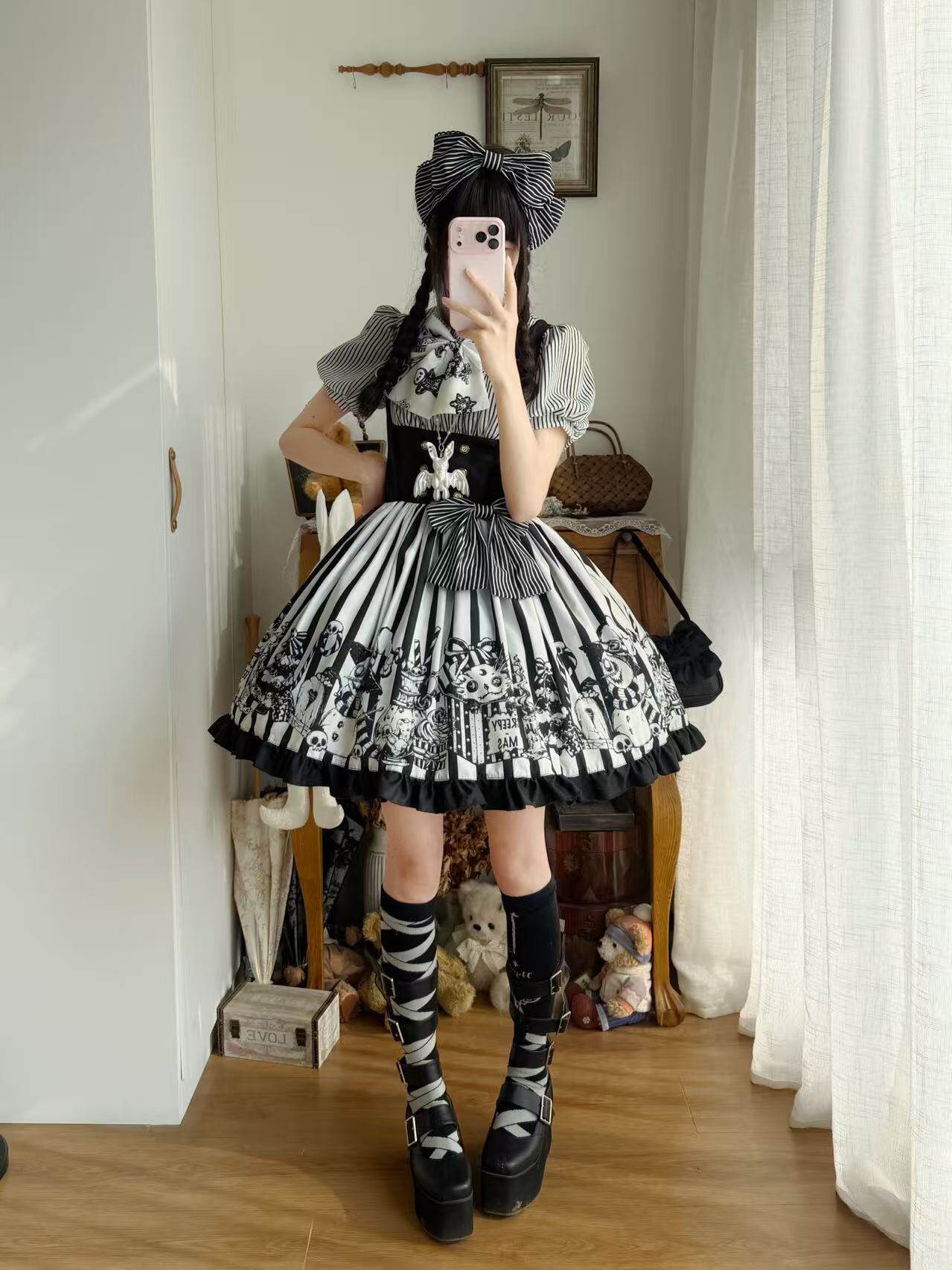 Weird Christmas Gothic Lolita JSK - LolitaEraLong Sleeve JSK Set (JSK + Blouse + Top Hat + Bows)SBlackWeird Christmas Gothic Lolita JSK