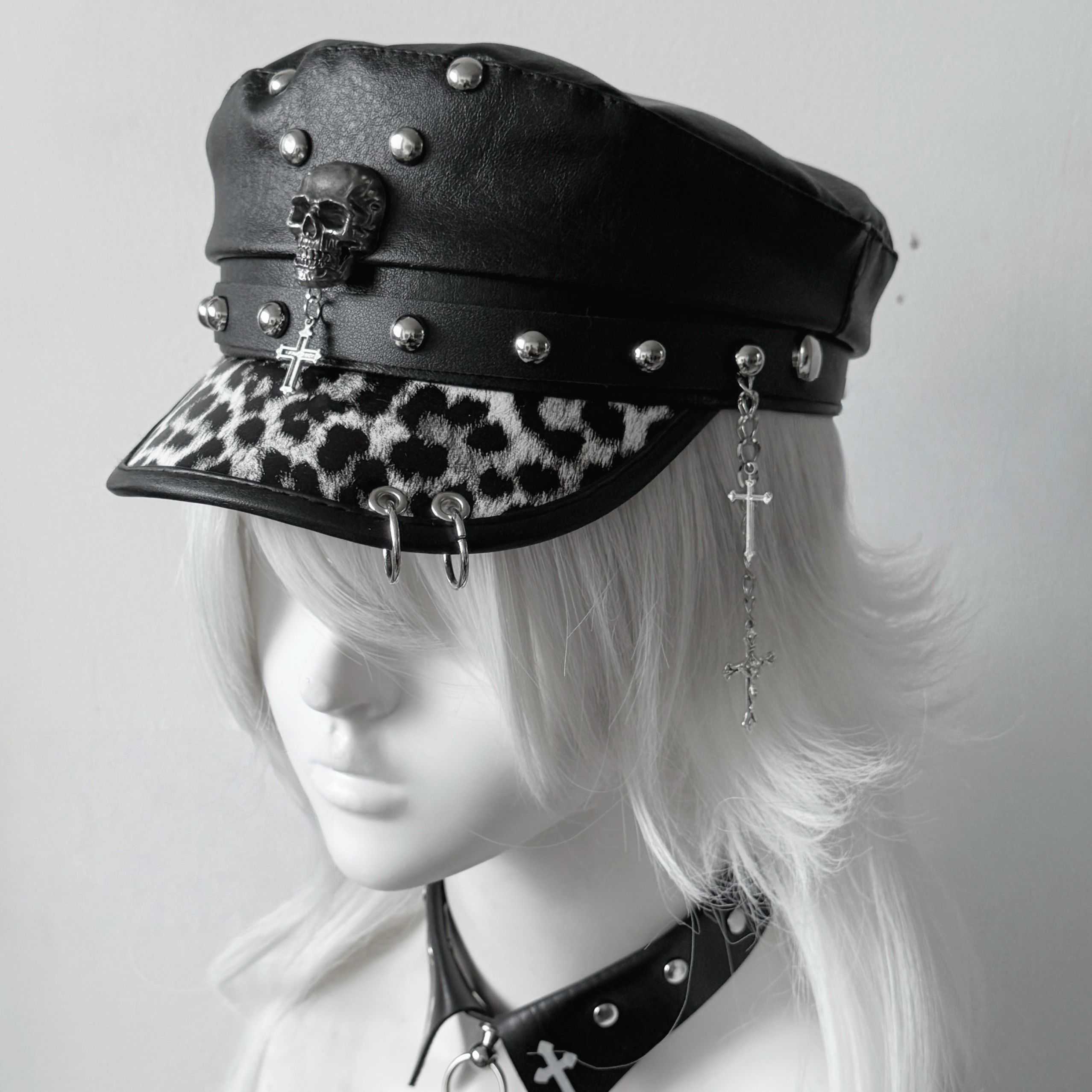 Y2K Goth Rivet Flat Top Cap LE6007