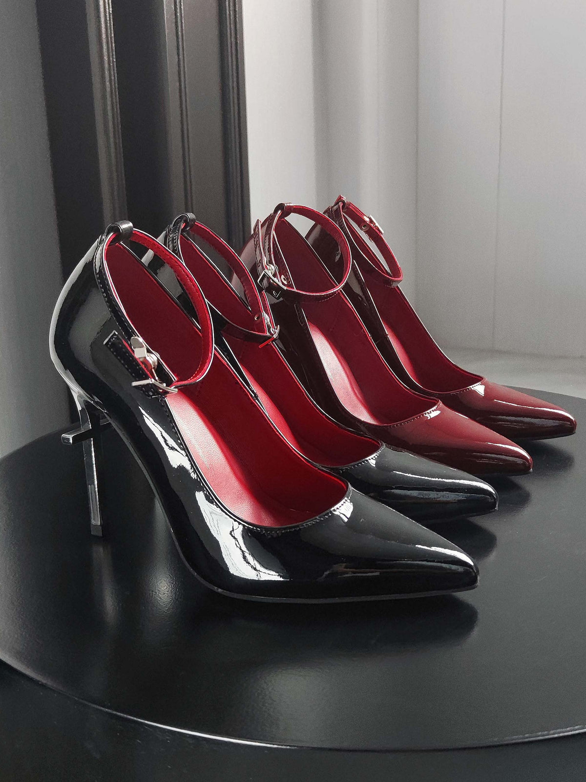 Arachne Gothic Genuine Leather Cross Heel Pointed Toe High Heels