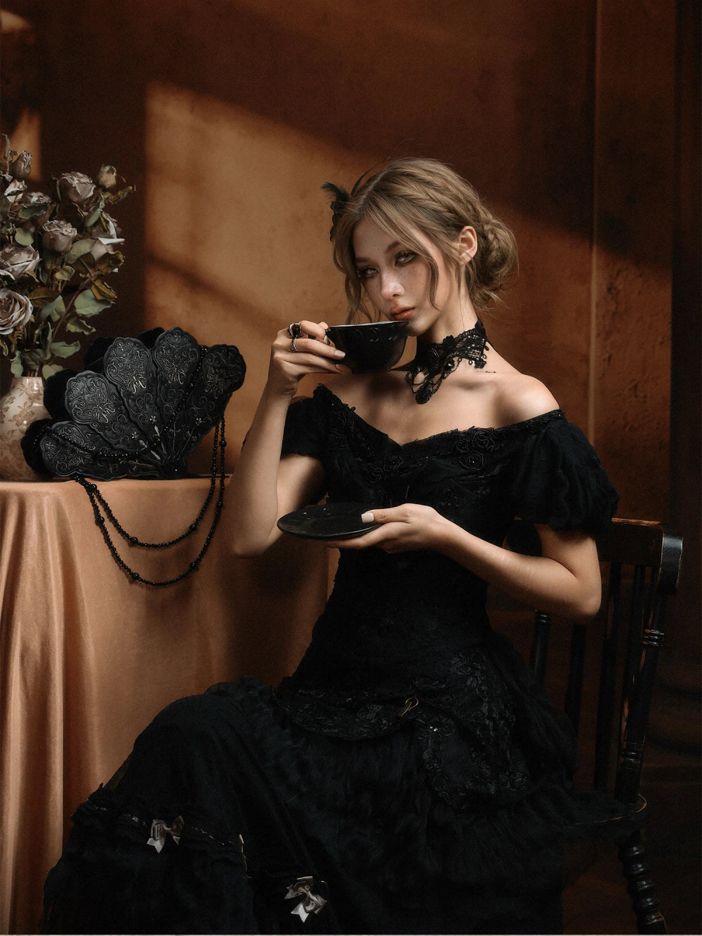Dark Prayer Iris Lolita Dark Gothic Embroidered Fan-shaped Crossbody Bag