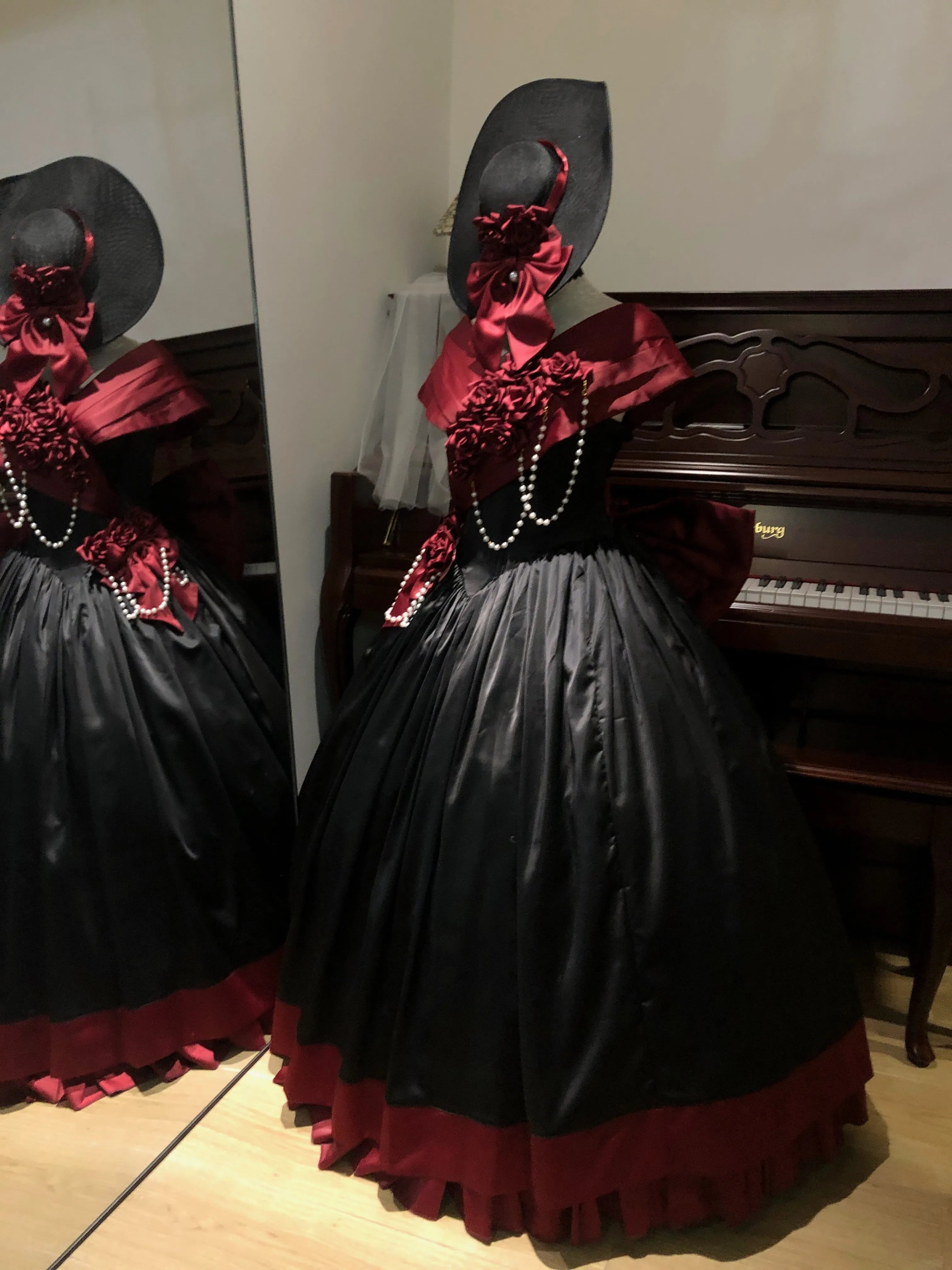 Rose 3D Floral Pearl Gothic Lolita Ball Gown OP Dress