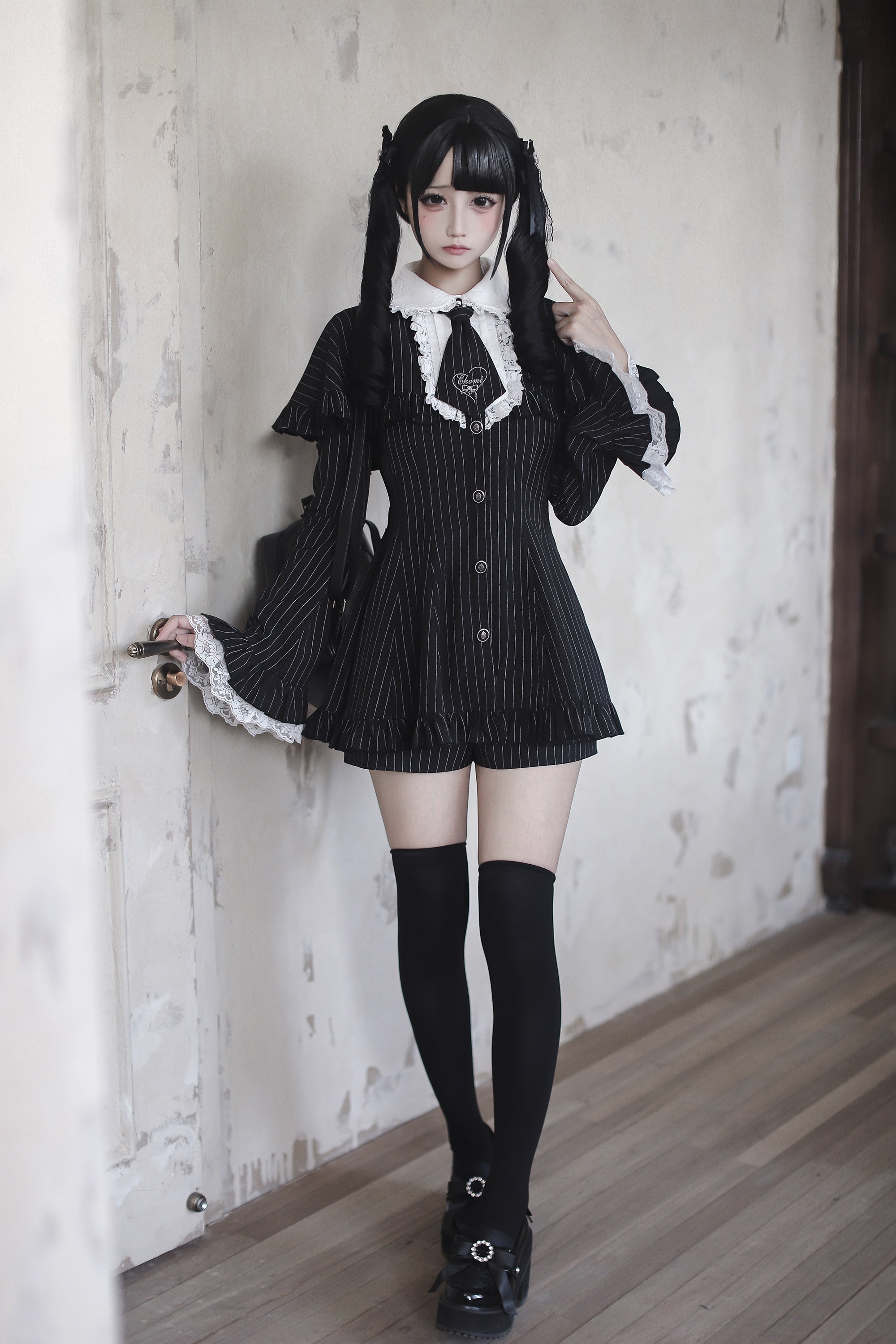 [Limited Edition: June 17] Night View Forest Striped Princess Jirai Kei Set