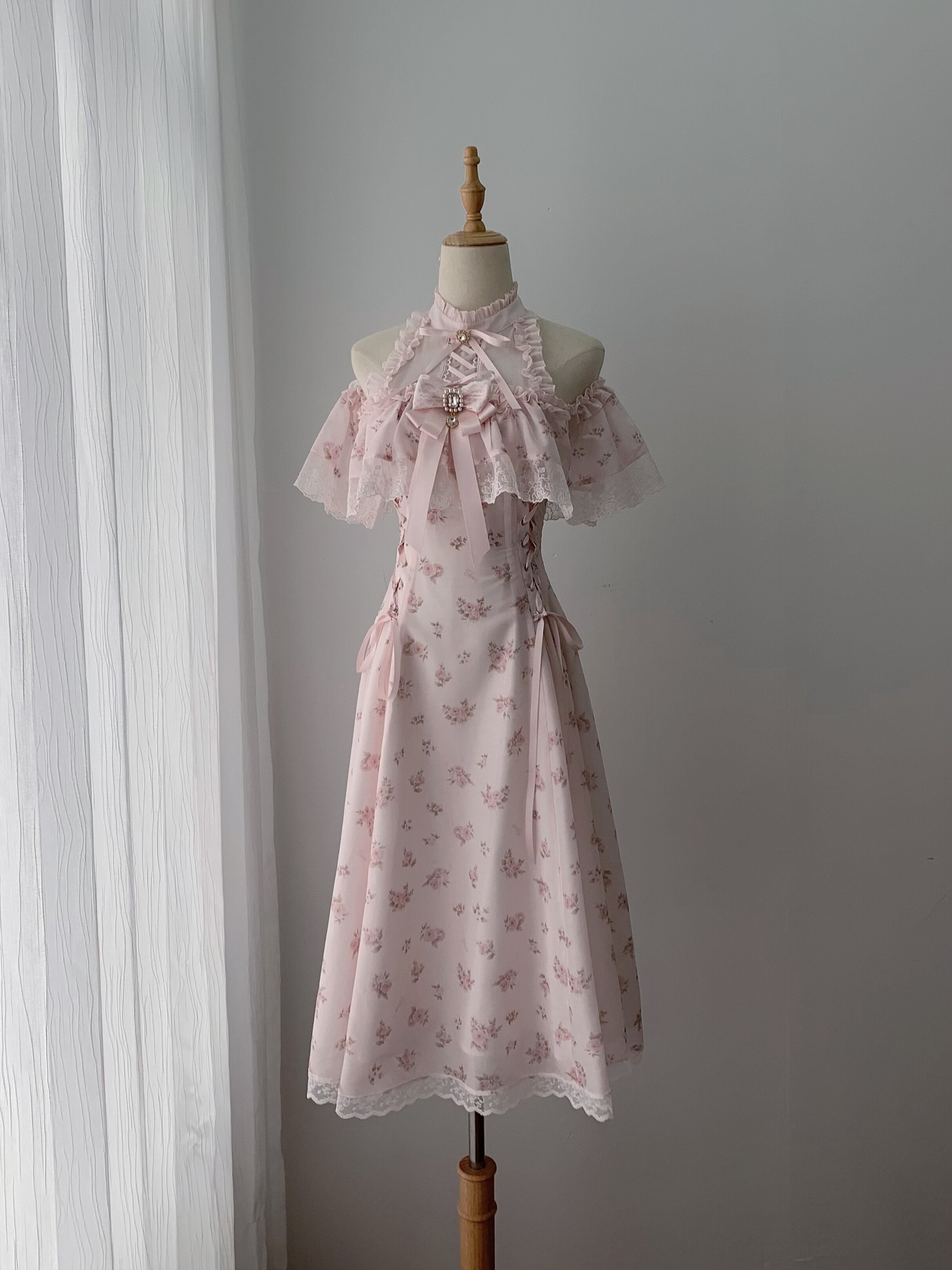 [Limited Edition: June 17] Ryousangata Mille Sound Floral Dress