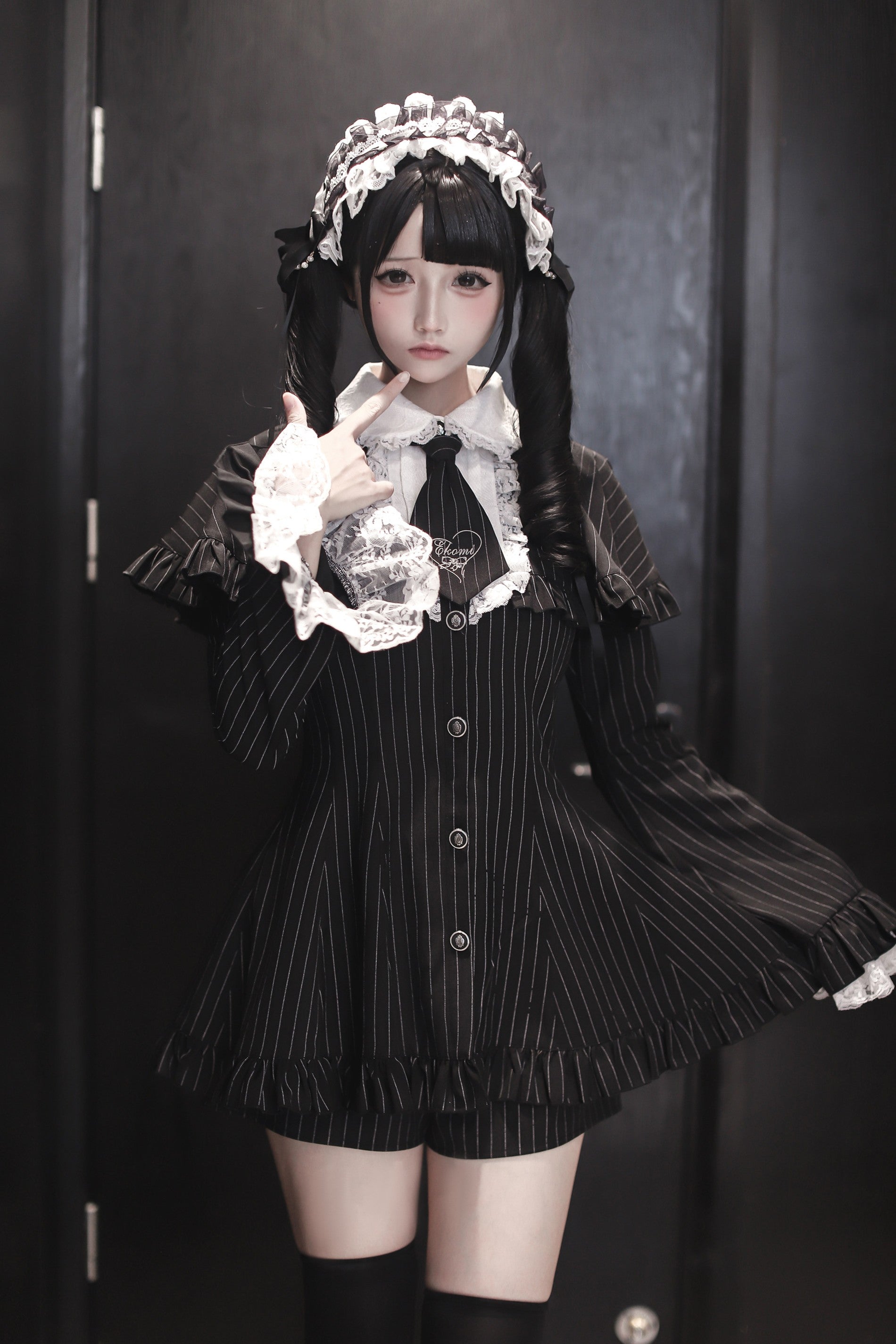 [Limited Edition: June 17] Night View Forest Striped Princess Jirai Kei Set
