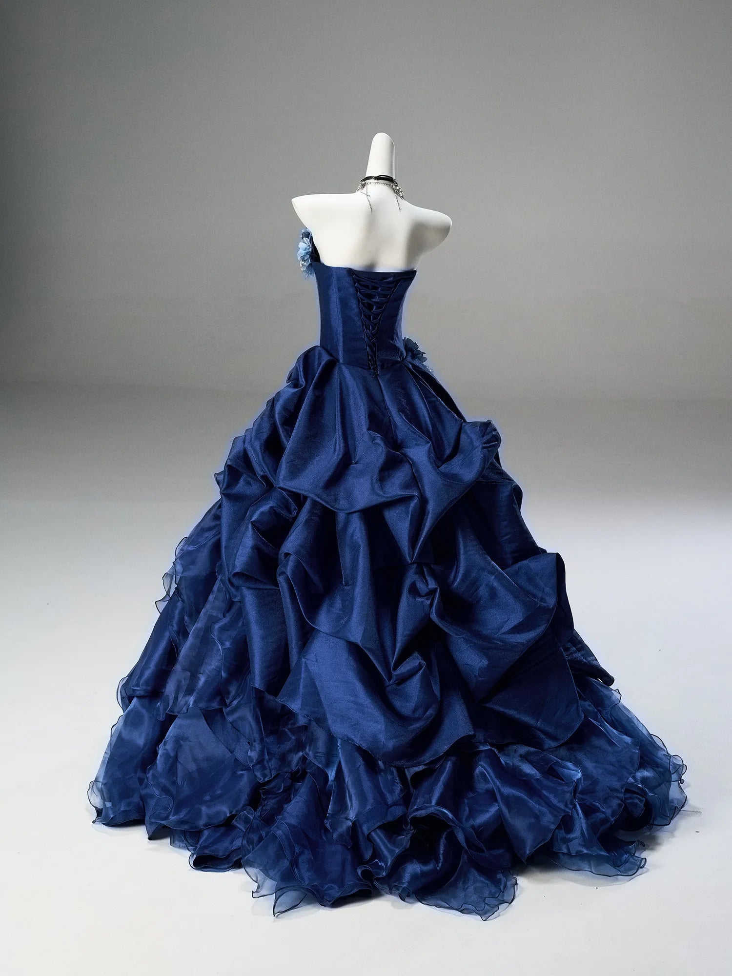 Cross Queen | "Kiss of the Falling Ice" 25th Birthday Art Exam Gradient Vintage Music-Generating Coming-of-Age Ceremony Gown