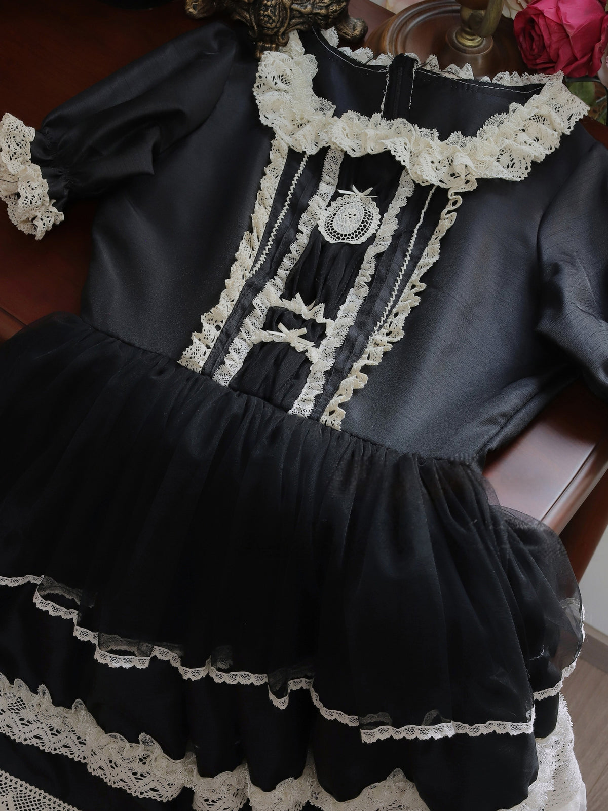 Antique Ball 3.0 Black Ecru Square Neck Lolita Short Sleeve OP Dress