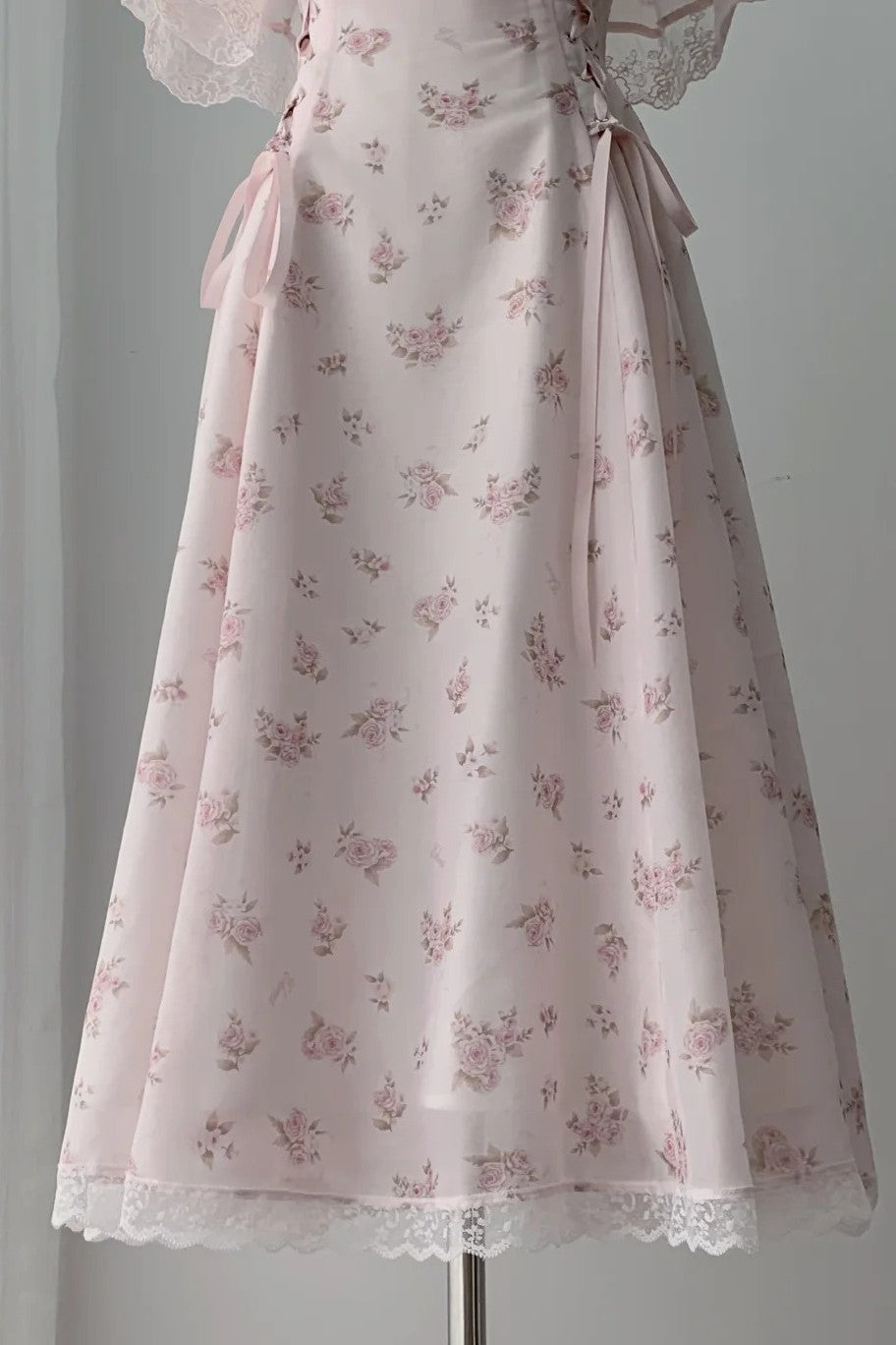 [Limited Edition: June 17] Ryousangata Mille Sound Floral Dress