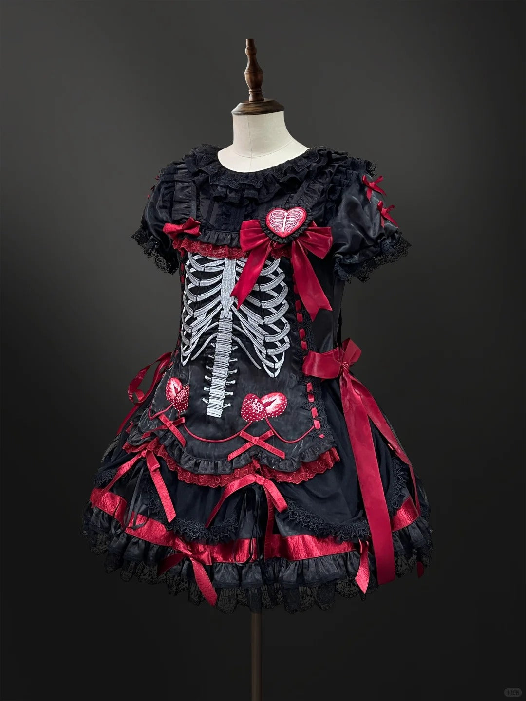 Strawberry Heart Bone Black and Red Gothic Lolita OP Dress