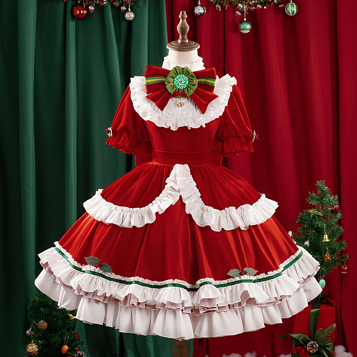 Emma Woods Gardener Lolita Christmas Cosplay Costume Set