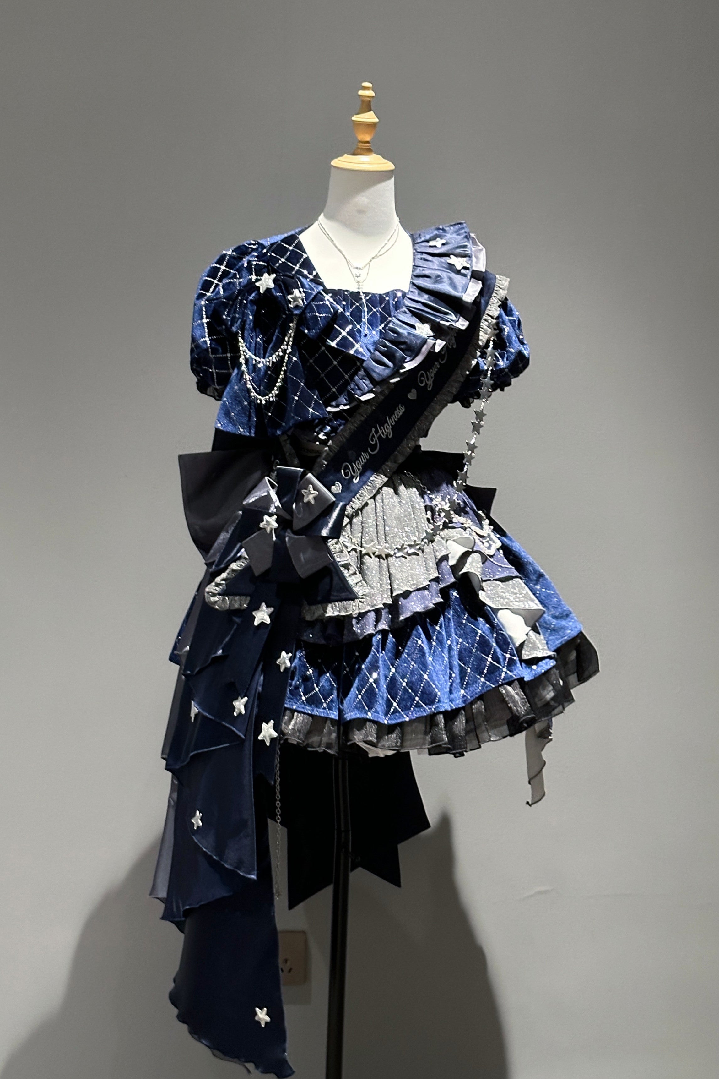 Deep Dome Songstress Lolita Girl Group Idol Costume Outfit Set