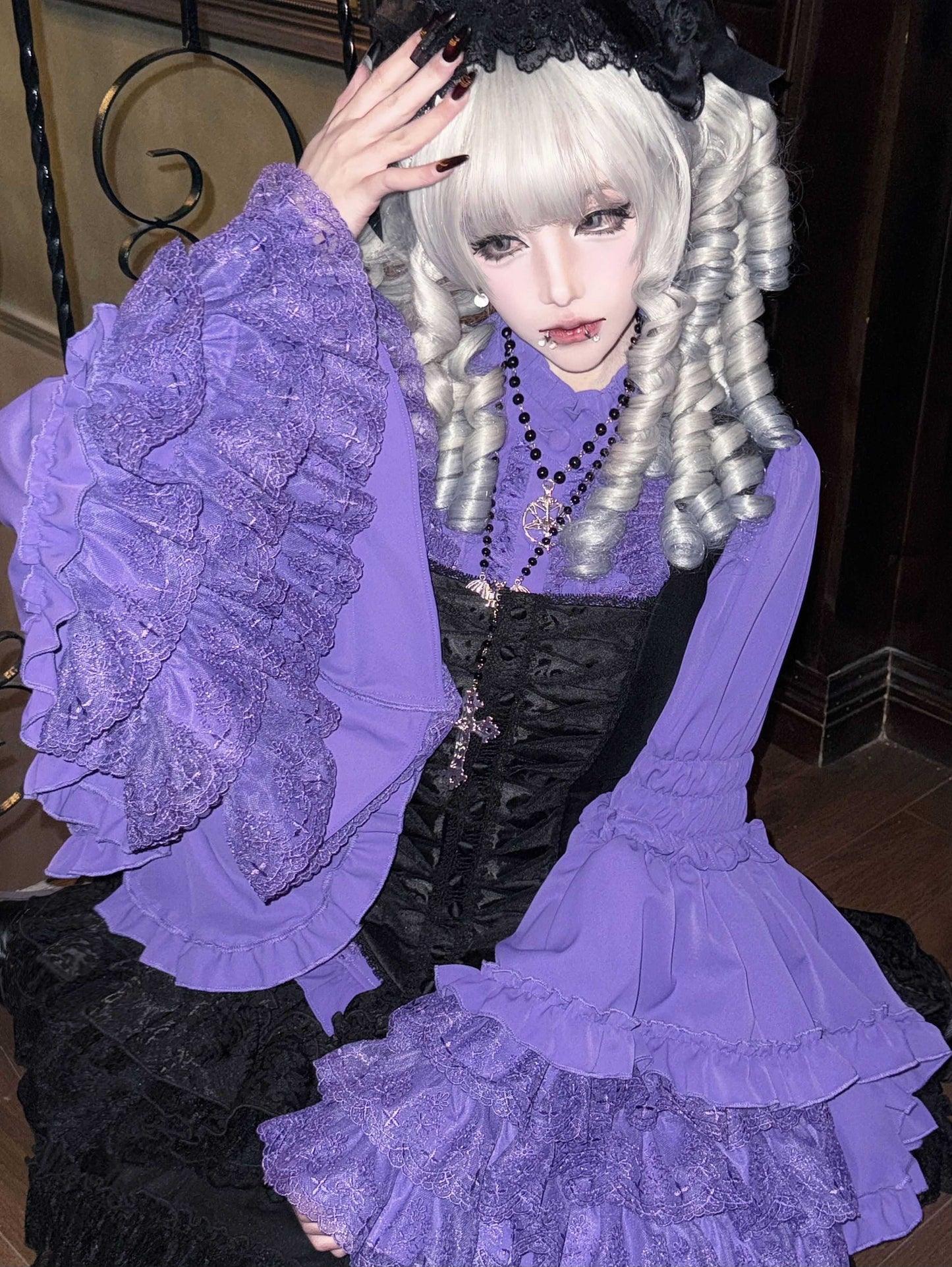 Lolita Gothic Vintage  Hime Sleeve Blouse LE1013