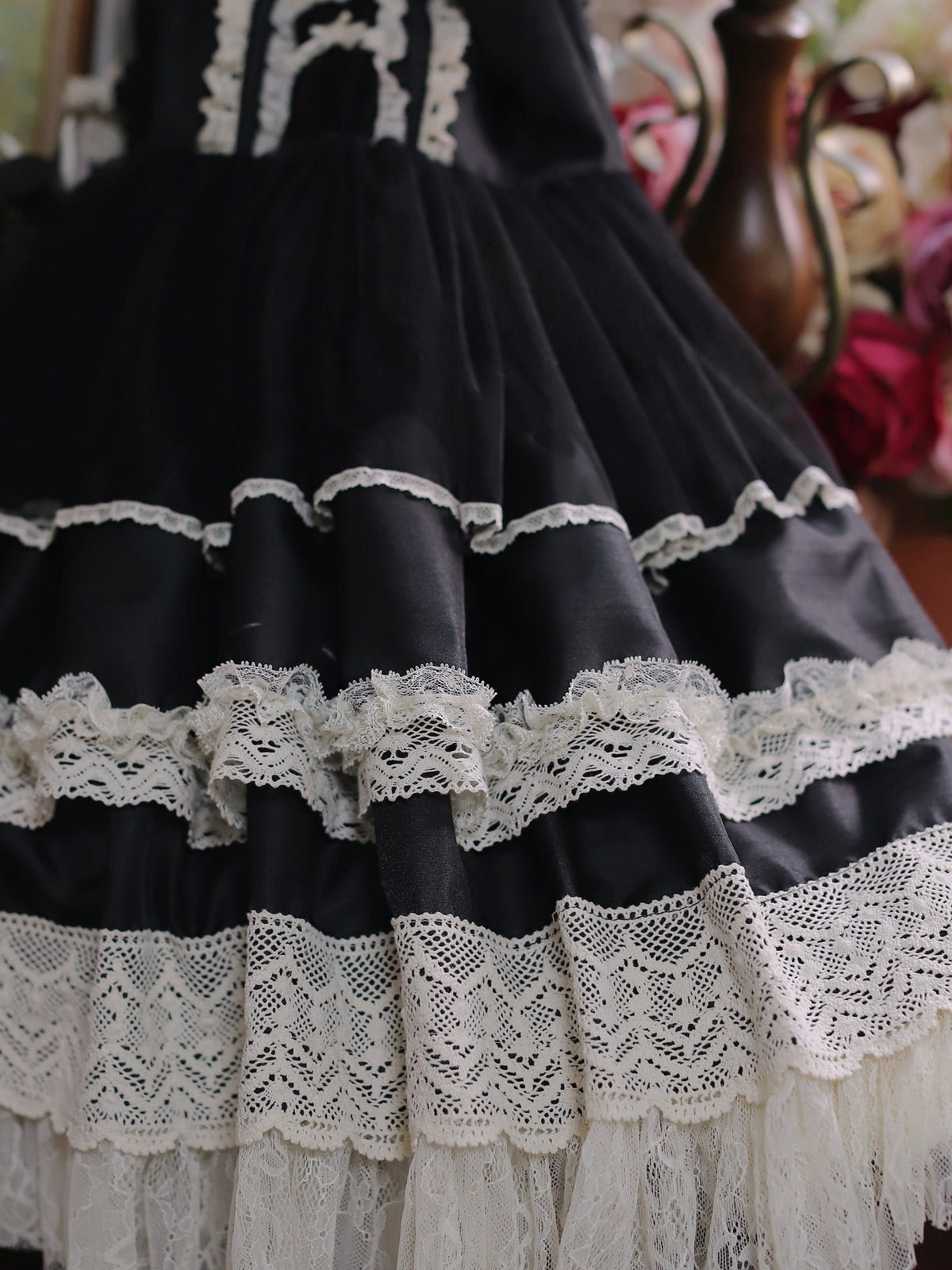 Antique Ball 3.0 Black Ecru Square Neck Lolita Short Sleeve OP Dress