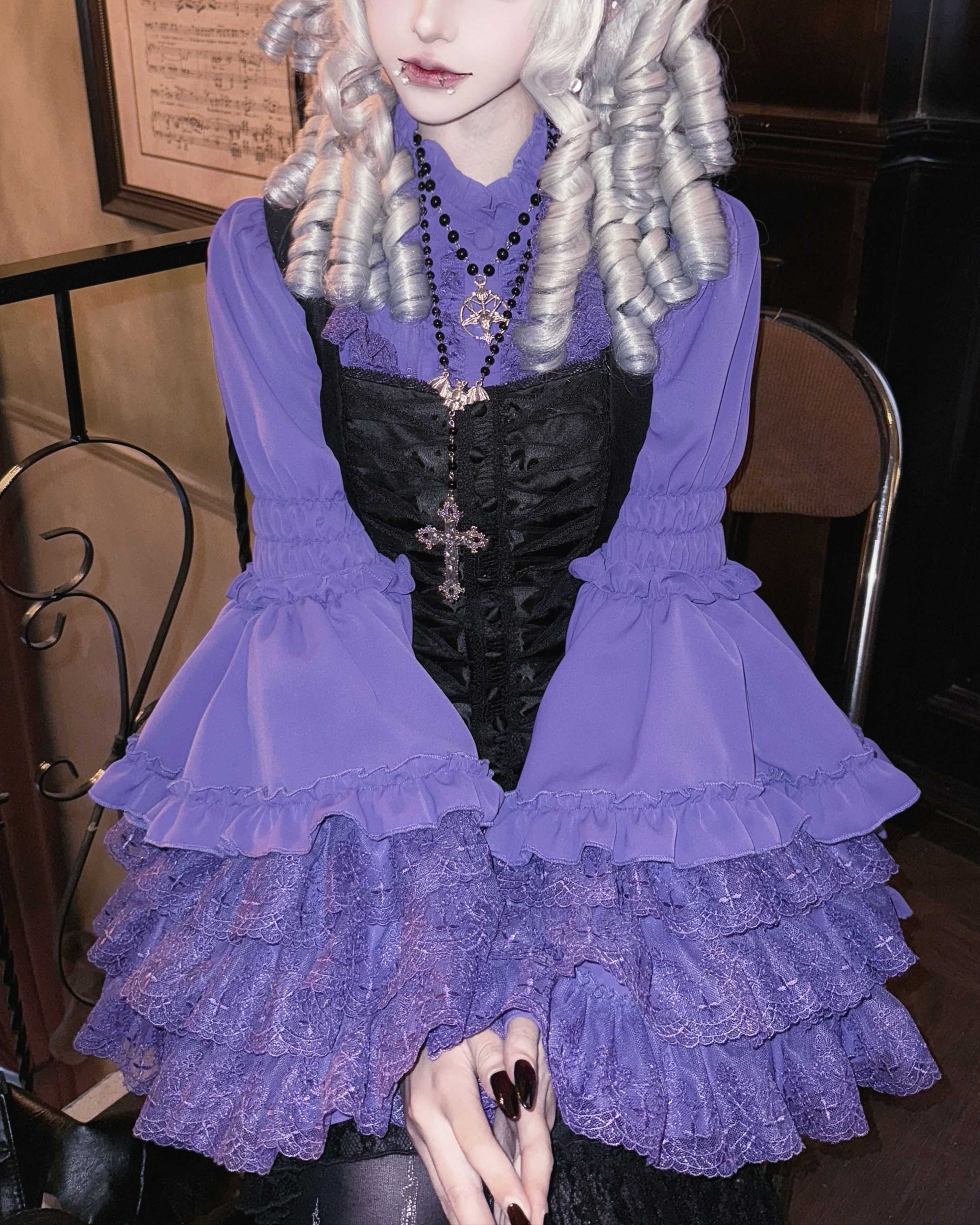 Lolita Gothic Vintage  Hime Sleeve Blouse LE1013