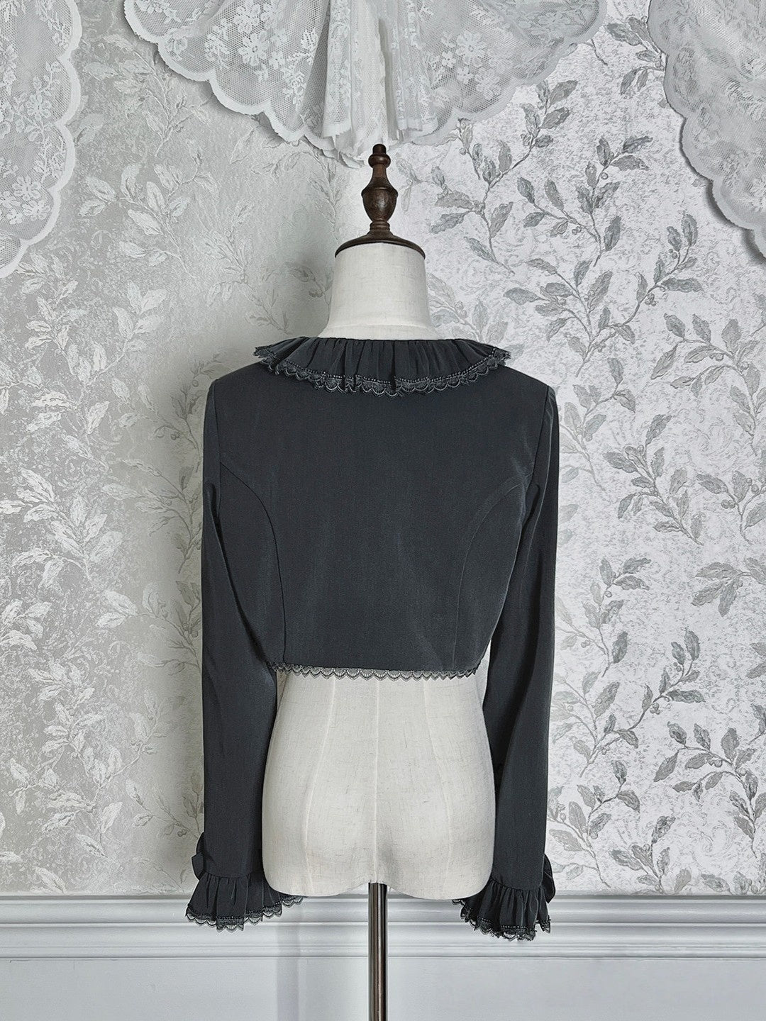 Victoria Duke Classic Lolita Short Outerwear & Long Sleeve Blouse