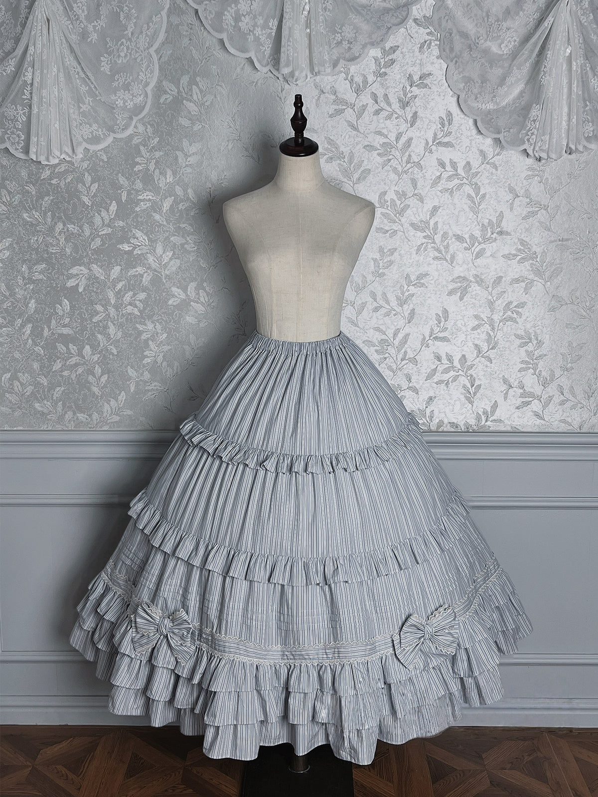 Victoria Duke Gray Classic Lolita Full Set