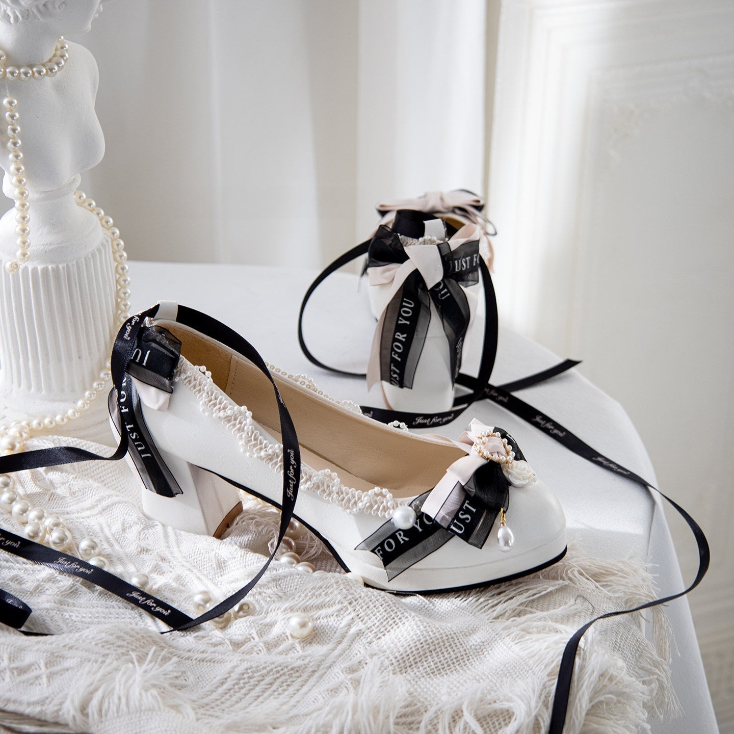 Paris Holiday Original Lolita Classic Elegant Round Toe Block Heel Shoes