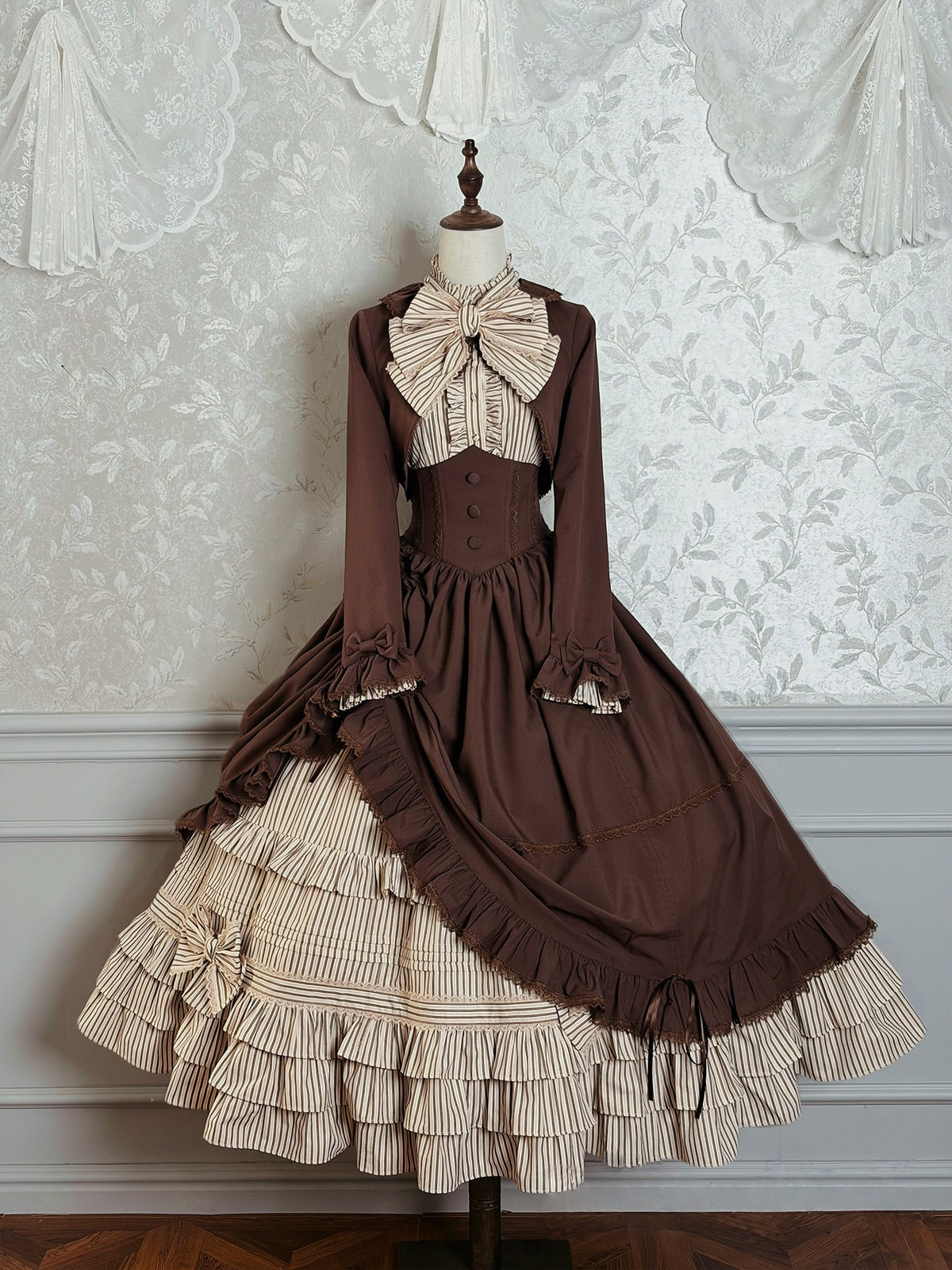 Victoria Duke Brown Classic Lolita Full Set