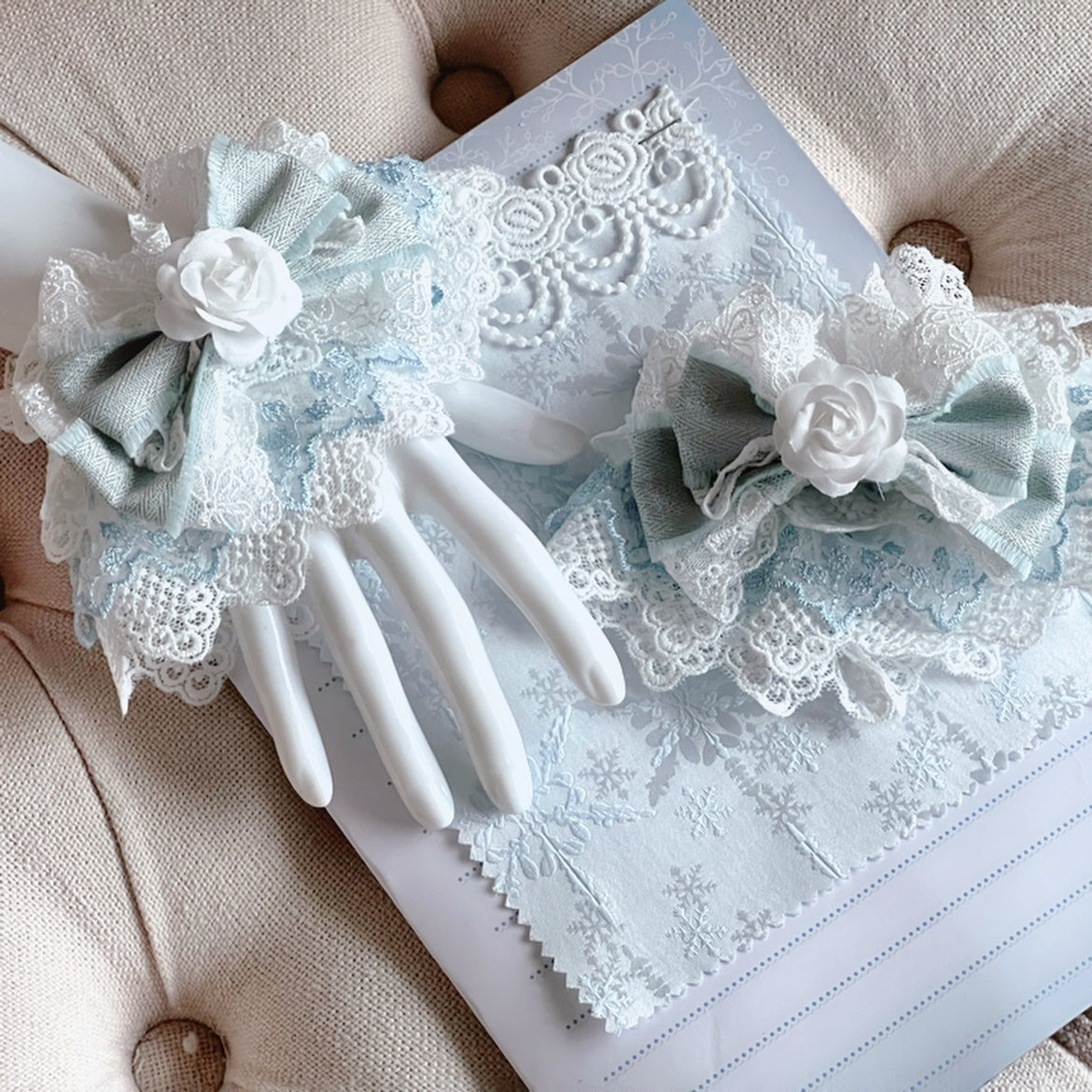 Lolita Sweet Ice Blue Lace Bow Bonnet/KC/Sleeves LE6001