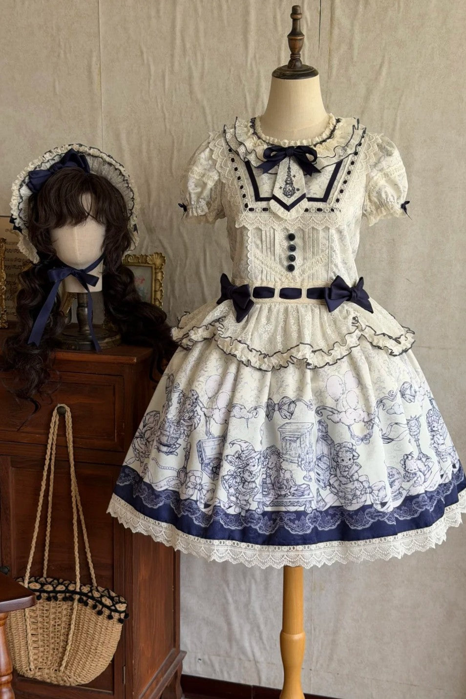 Fantasy Lamb Jacquard Print White Classic Lolita OP
