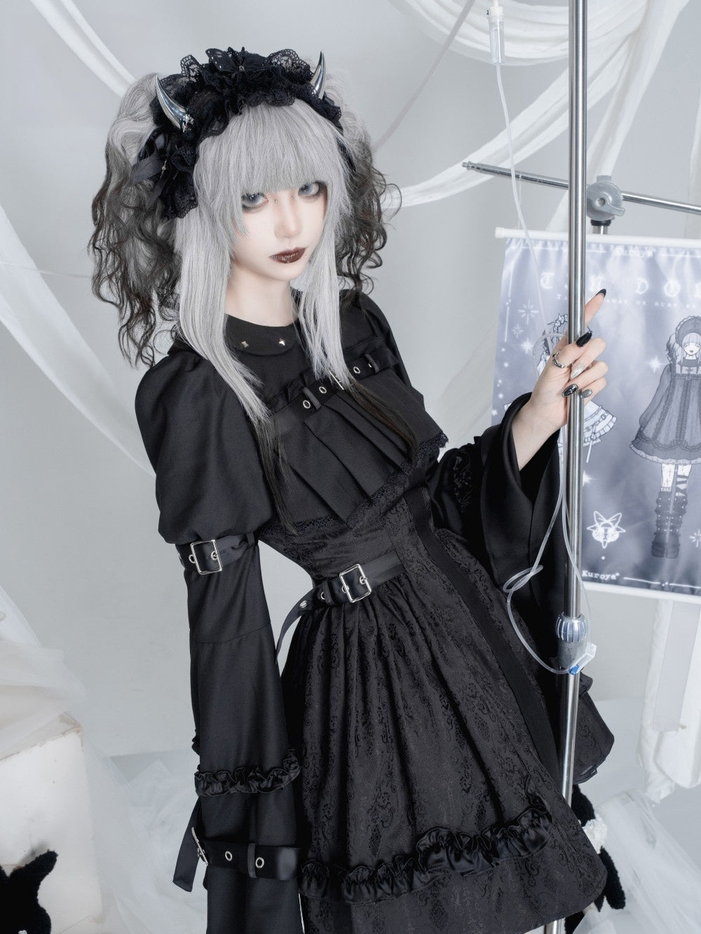 Tin Doll Black & White Gothic Lolita Lace Dress