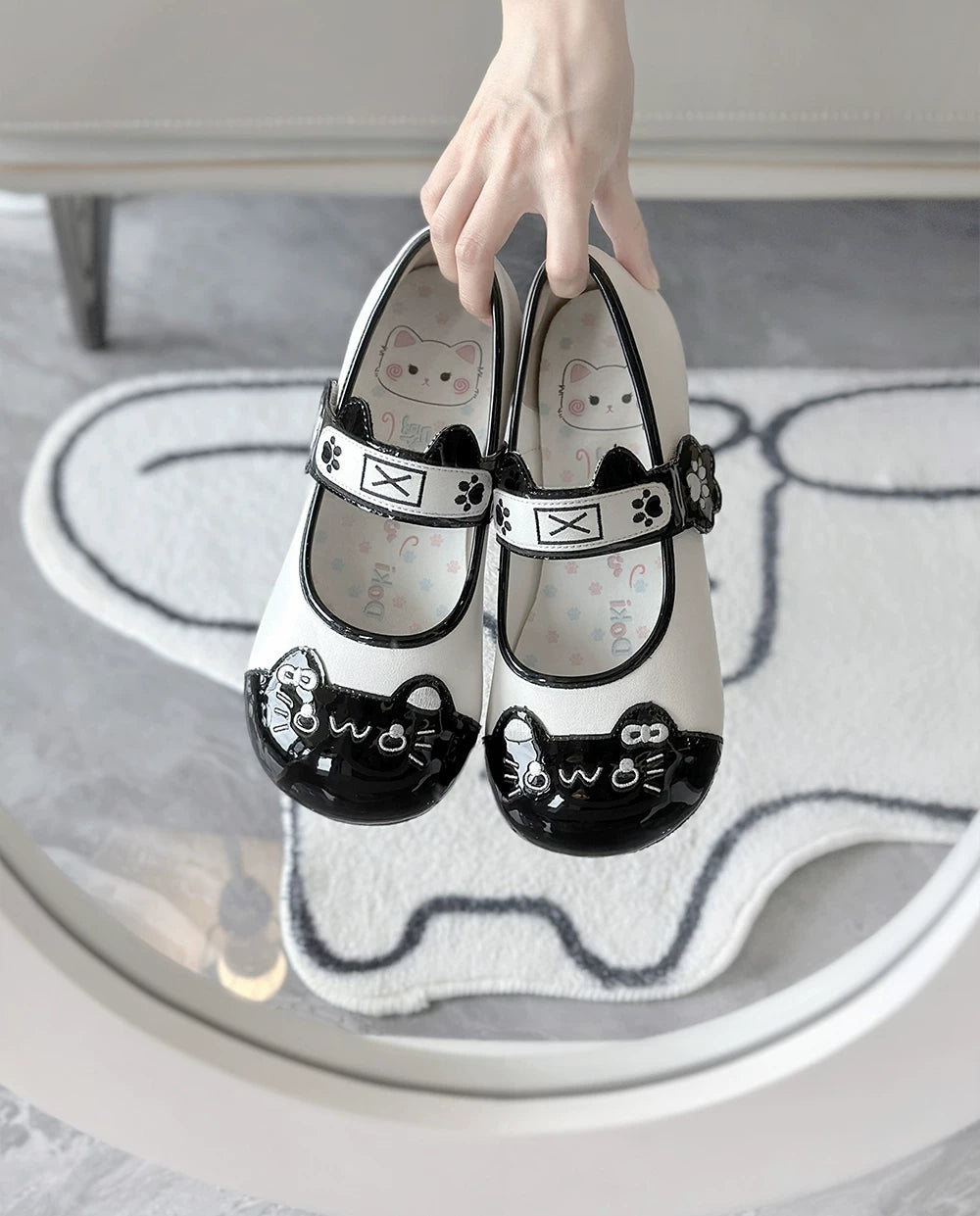 Sweet Lolita Cat Face Mary Jane Shoes with Paw Print Strap
