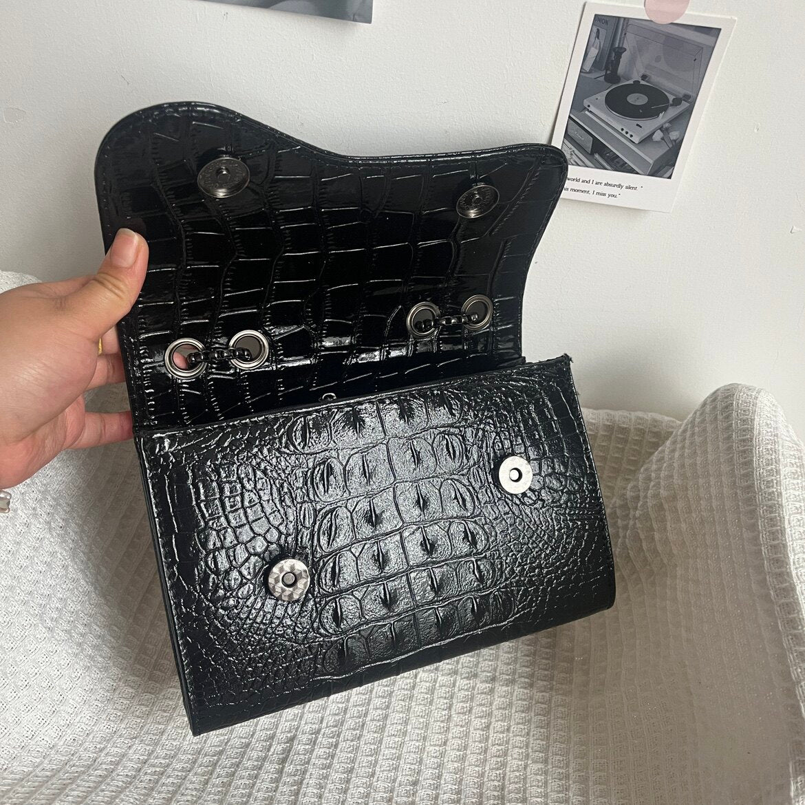 Black Crocodile Texture Gothic Cross Chain Crossbody Bag