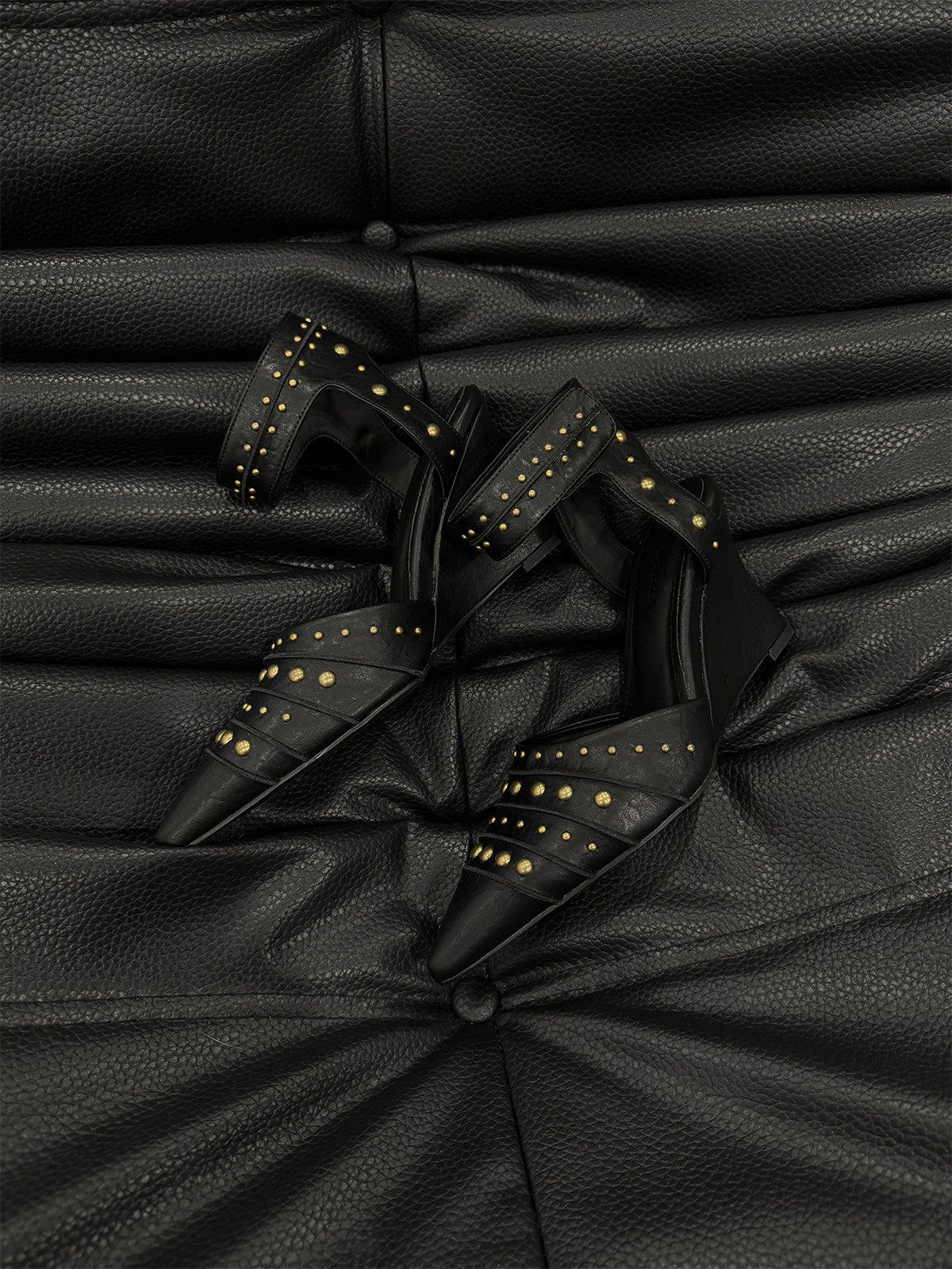 Tribal‑Style Spike‑Stud Pointed‑Toe Wedge‑Heel Pumps