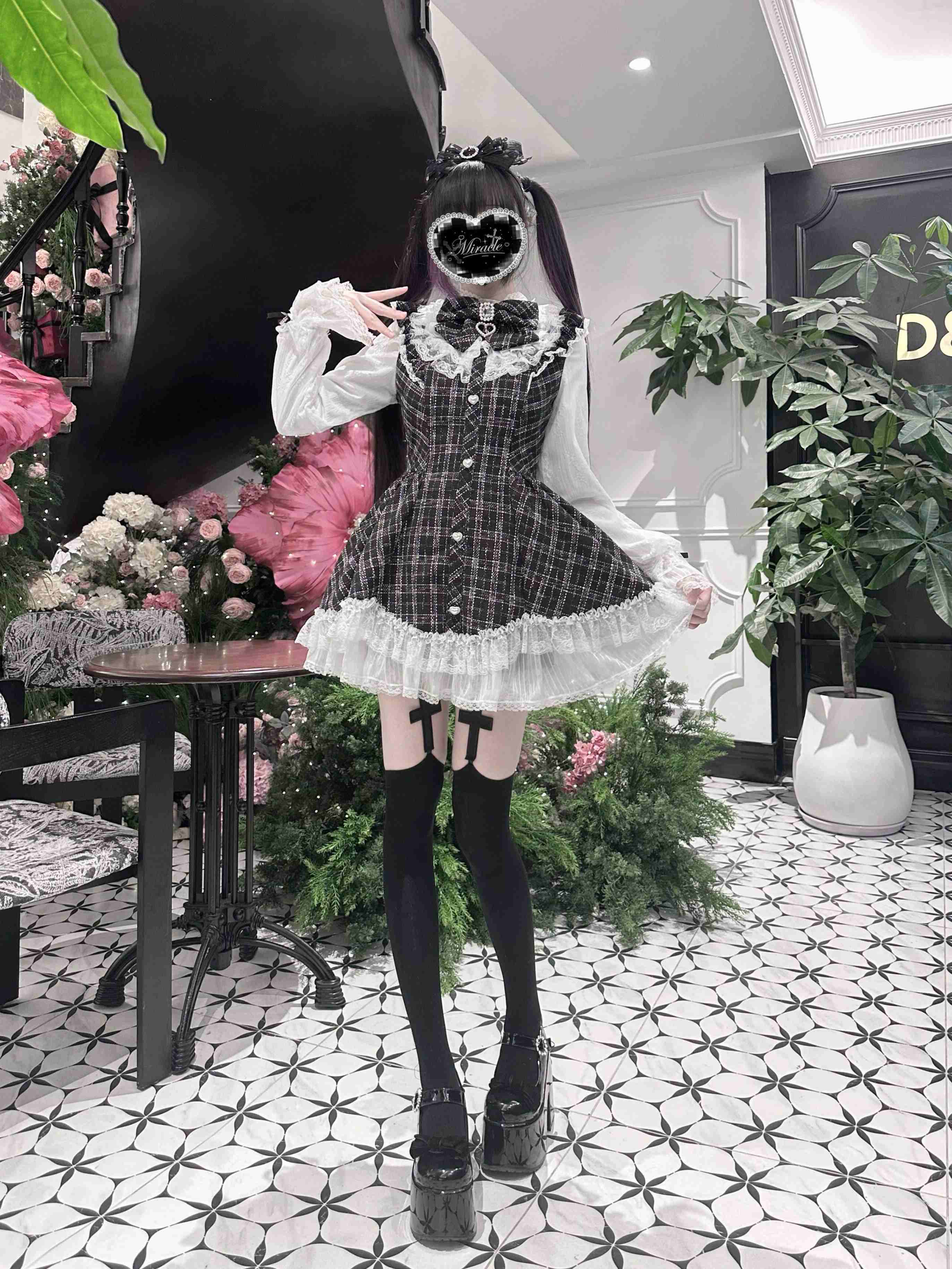 Moon Eclipse Doll	Ryousangata Lace Dress Set