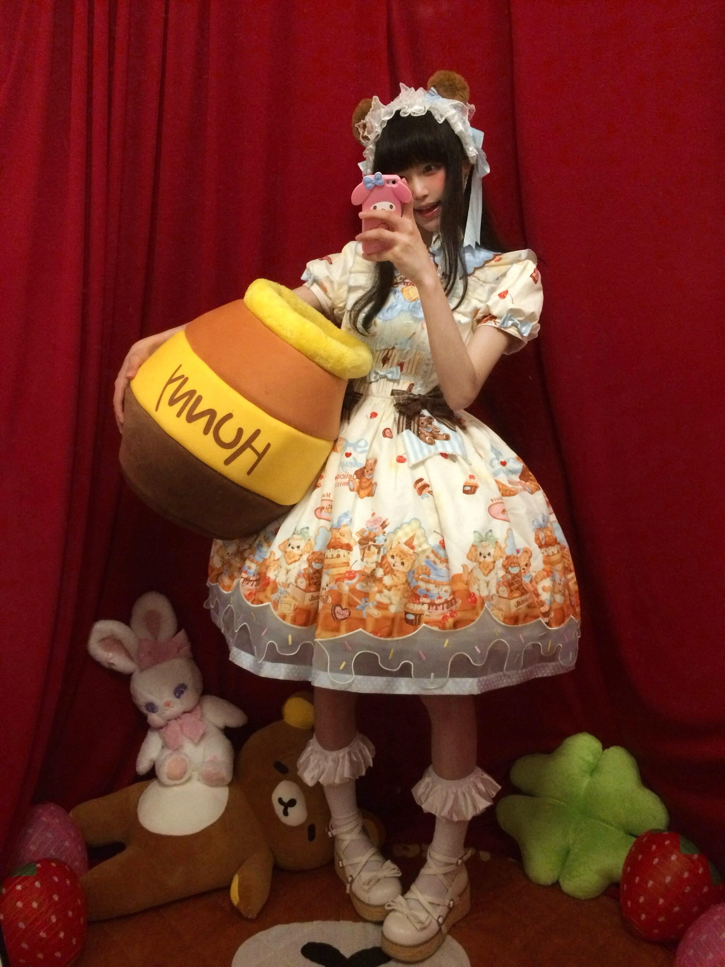 Cream Waffle Bear Lolita OP/JSK Dress