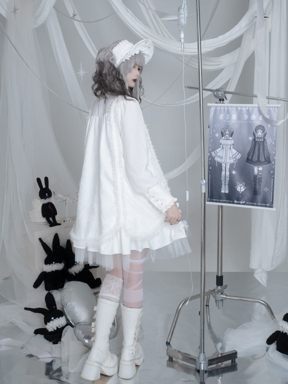 Tin Doll Black & White Gothic Lolita Lace Dress